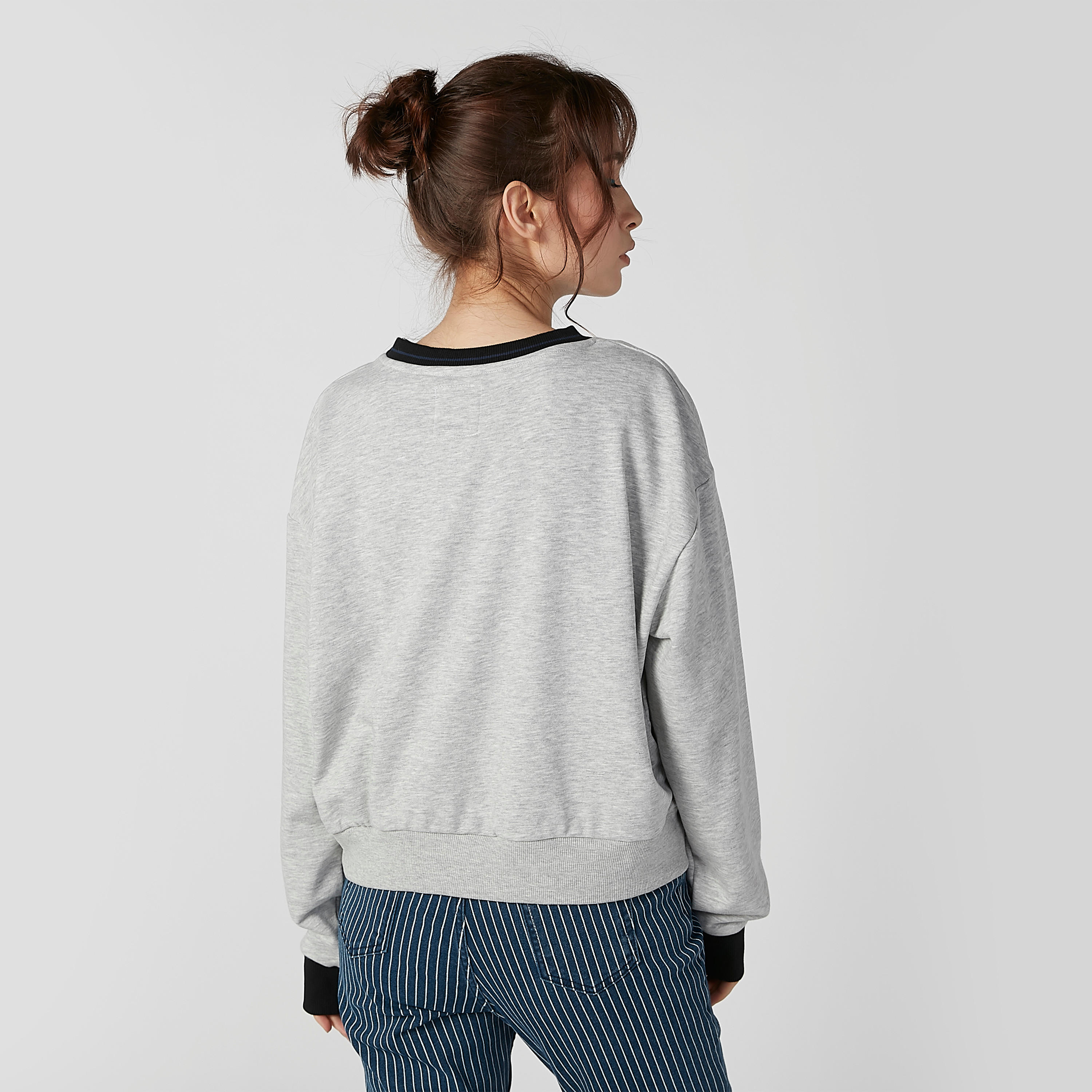 Sustainable Printed Sweatshirt with Round Neck and Long Sleeves-women-winterwear-hoodiesandsweatshirts-sweatshirts-image-3