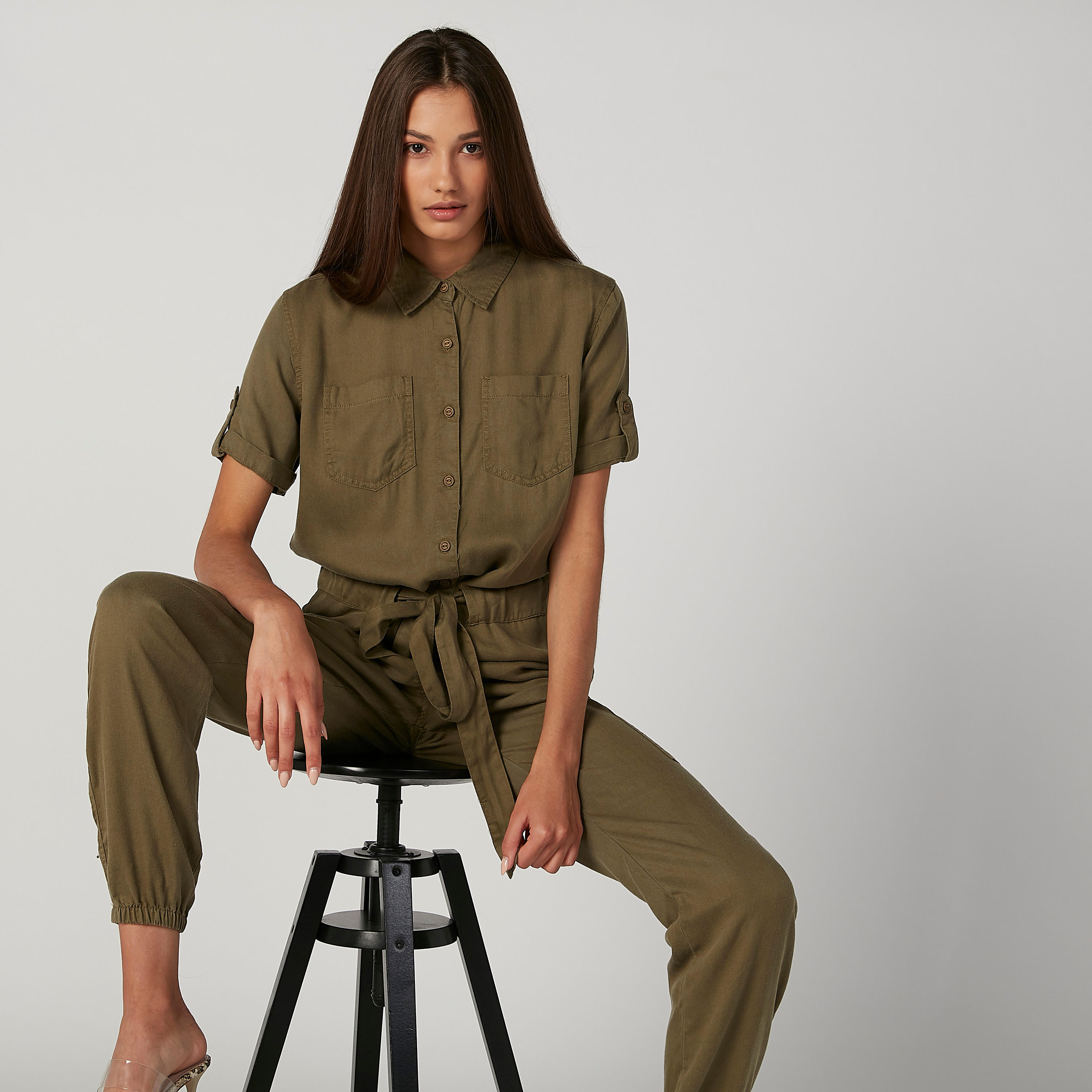 جمبسوت سادة بجيوب وأربطة-women-clothing-jumpsuits-image-3