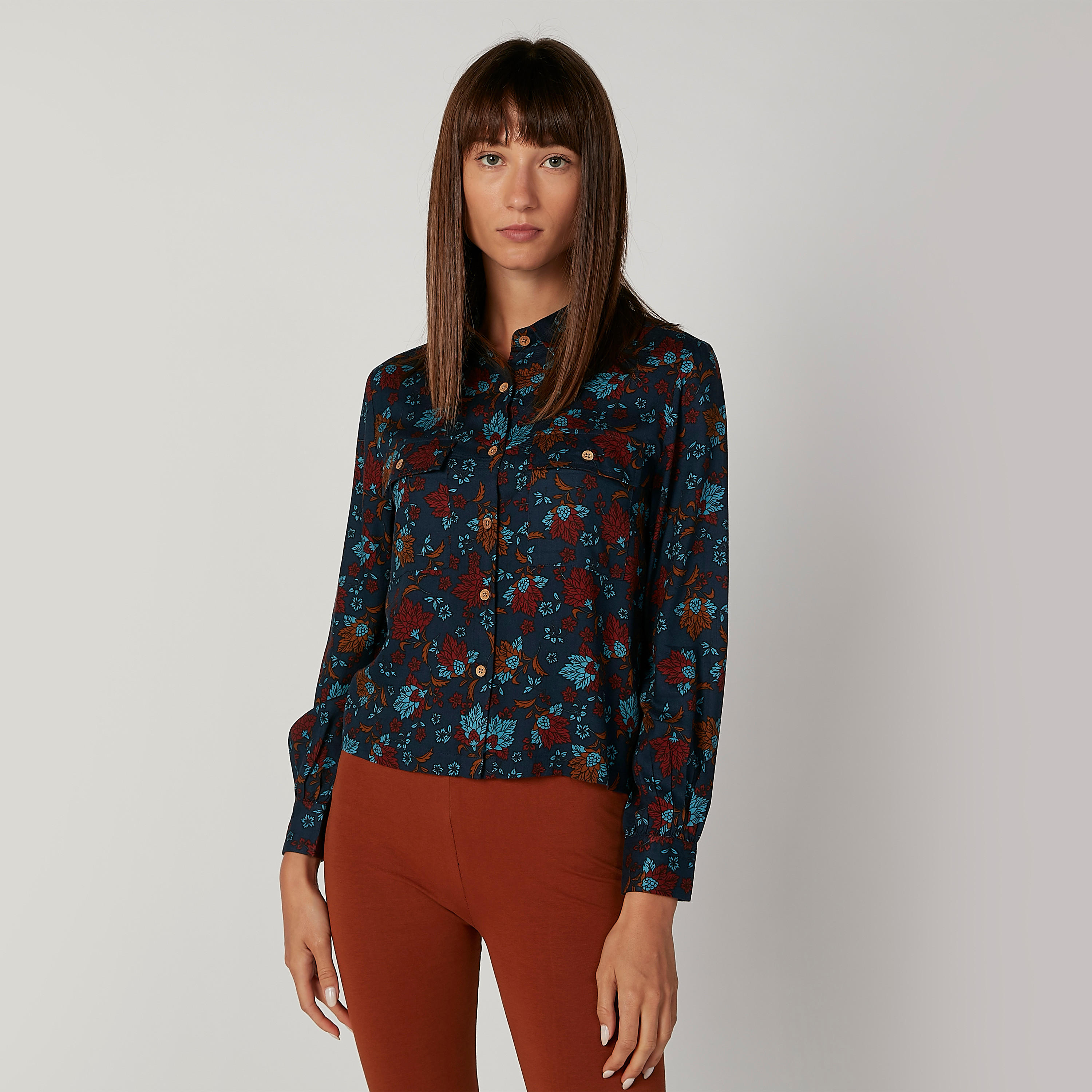قميص مستدام بأكمام طويلة وجيوب بطيّة وطبعات زهرية -women-clothing-shirtsandblouses-shirts-image-1