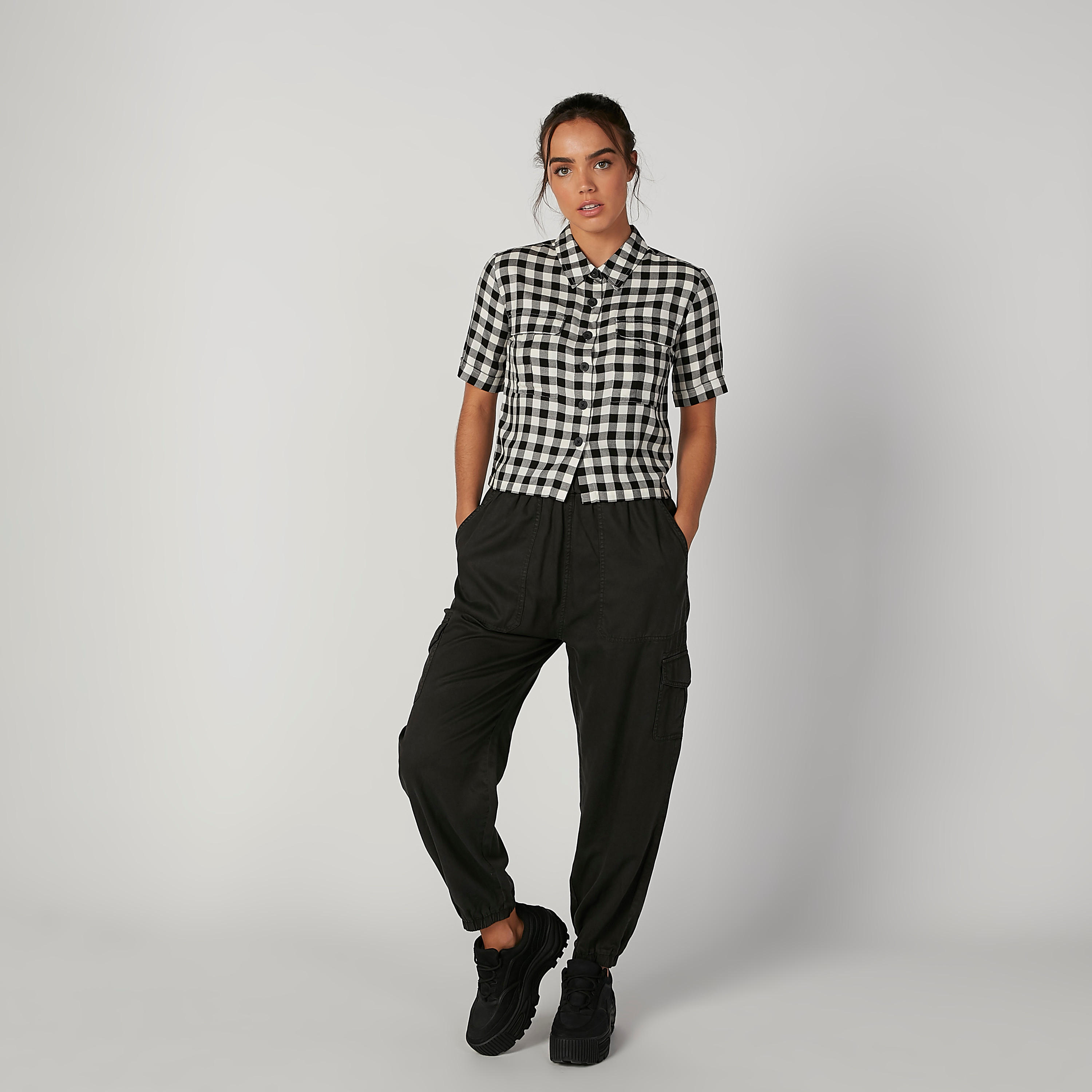 قميص مستدام كاروهات بياقة عاديّة وأكمام قصيرة-women-clothing-shirtsandblouses-shirts-image-3