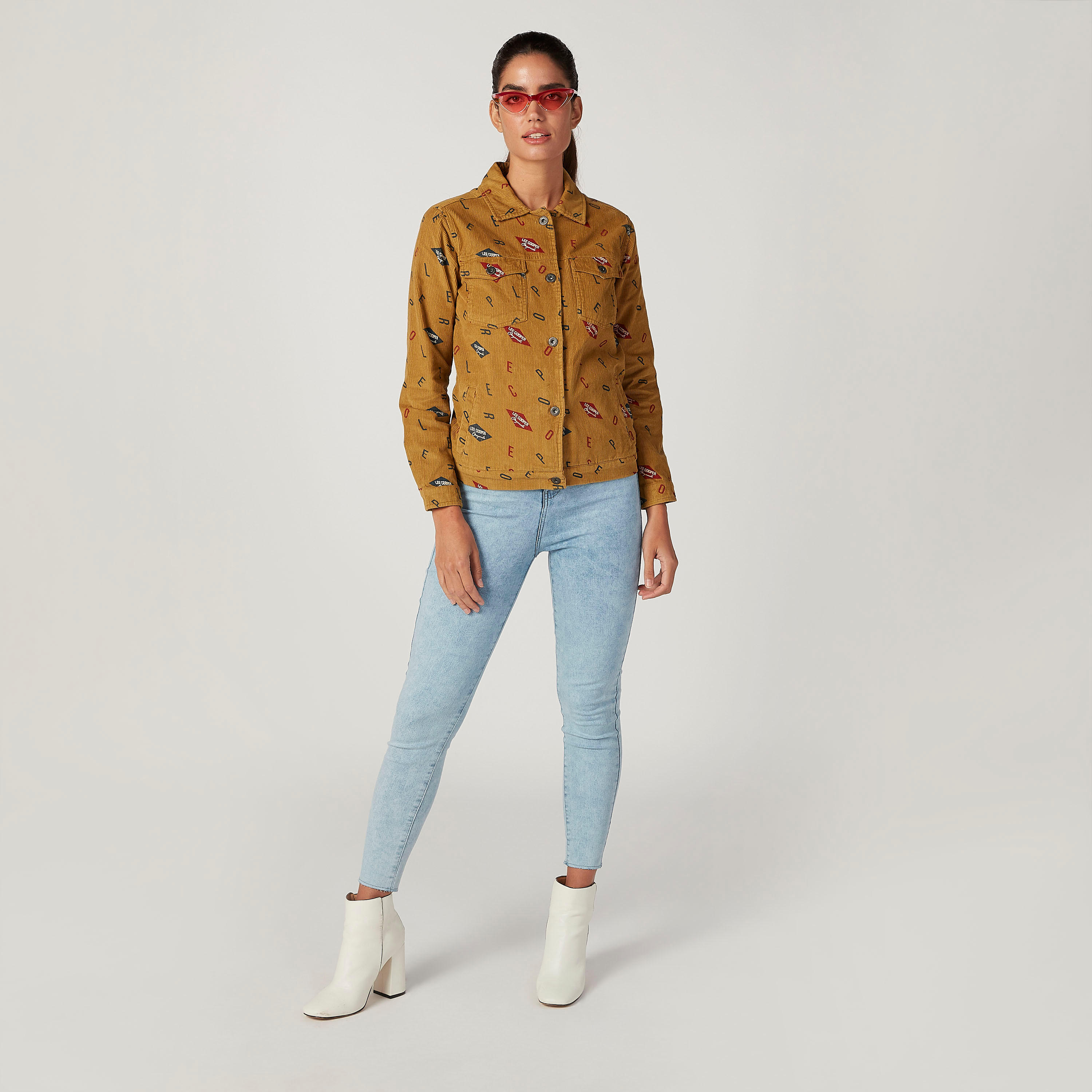 قميص دنيم مستدام بأكمام طويلة وطبعات من لي كوبر-women-winterwear-coatsandjackets-jackets-image-2