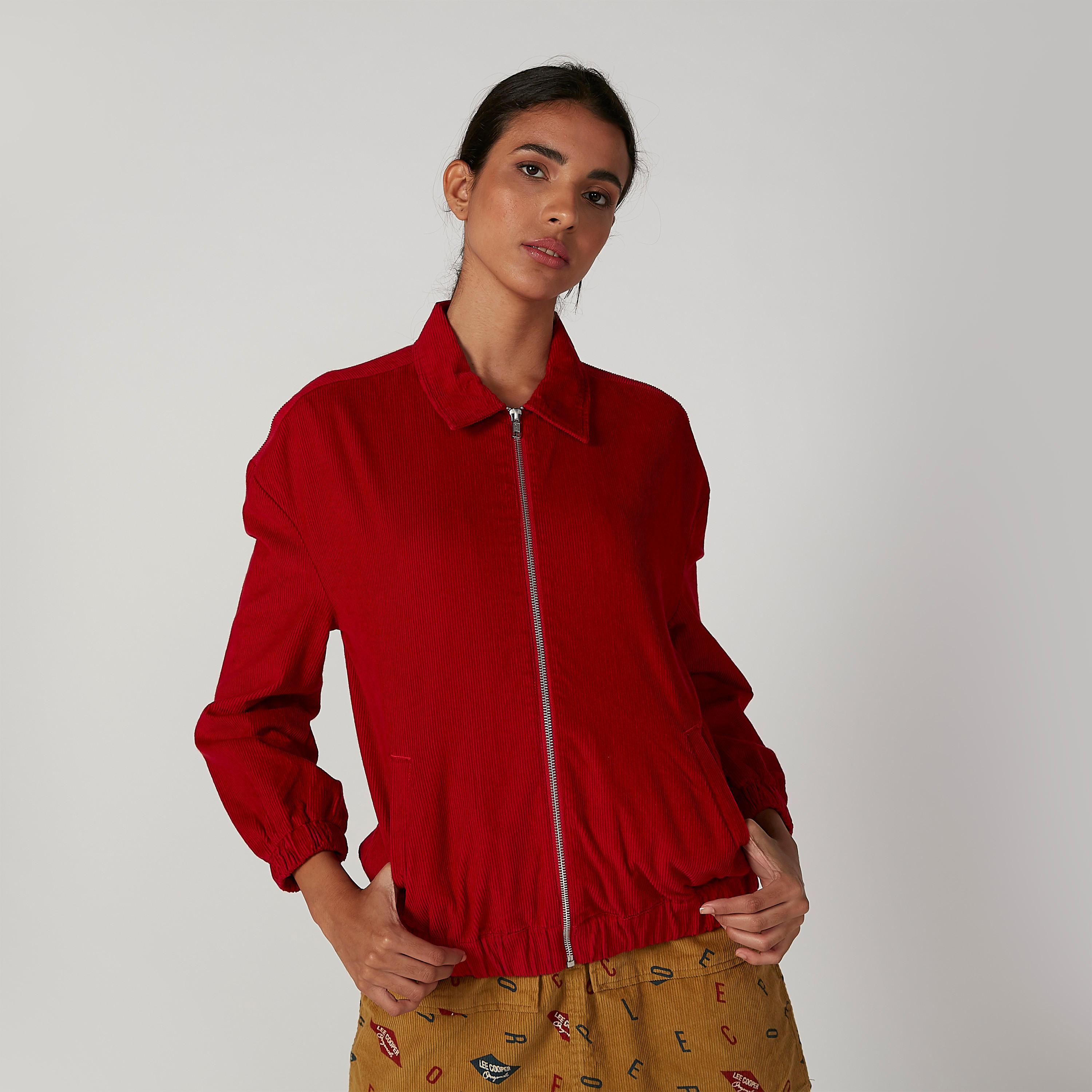 جاكيت بومبر بارز الملمس بأكمام طويلة وسحّاب إغلاق -women-winterwear-coatsandjackets-jackets-image-1