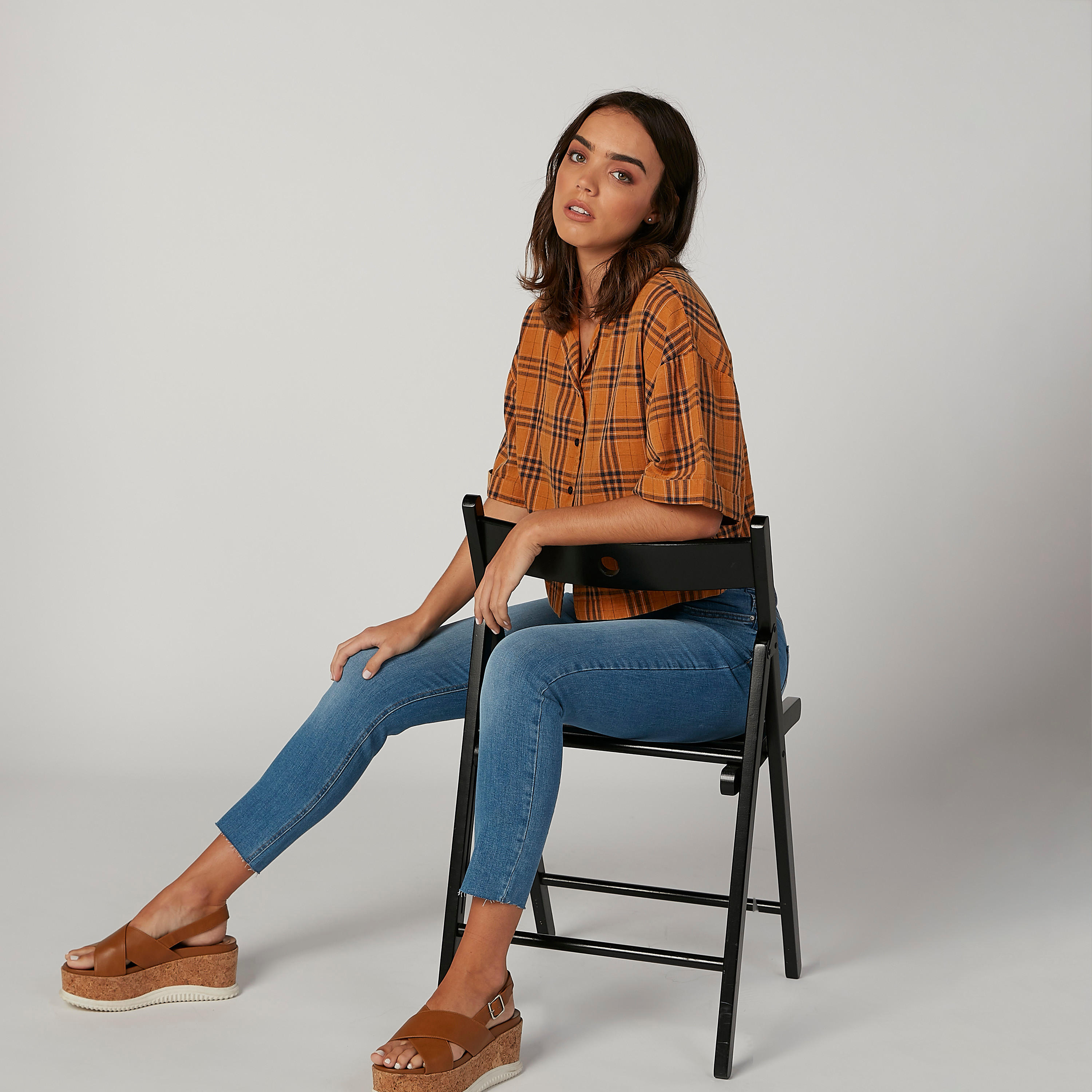 بنطلون جينز مستدام سكيني ممزّق بخصر متوسط الارتفاع وجيوب-women-clothing-bottoms-jeans-image-4