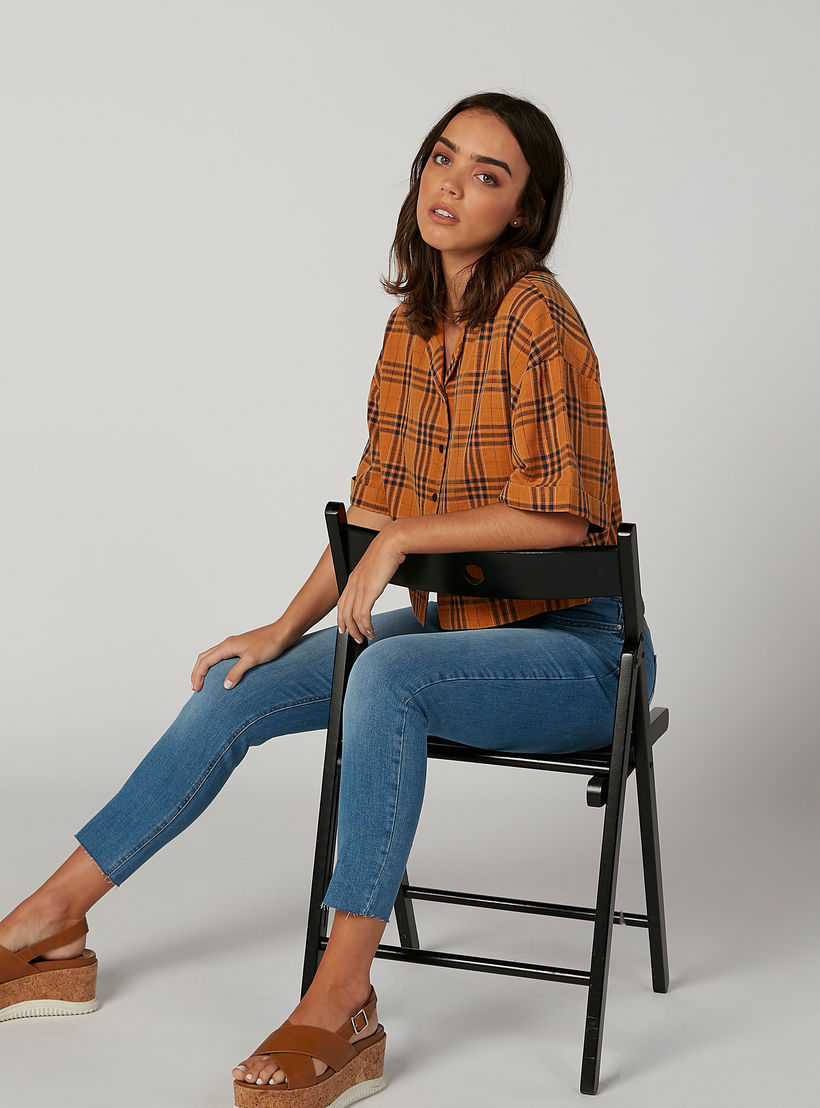 بنطلون جينز مستدام سكيني ممزّق بخصر متوسط الارتفاع وجيوب-women-clothing-bottoms-jeans-image-4