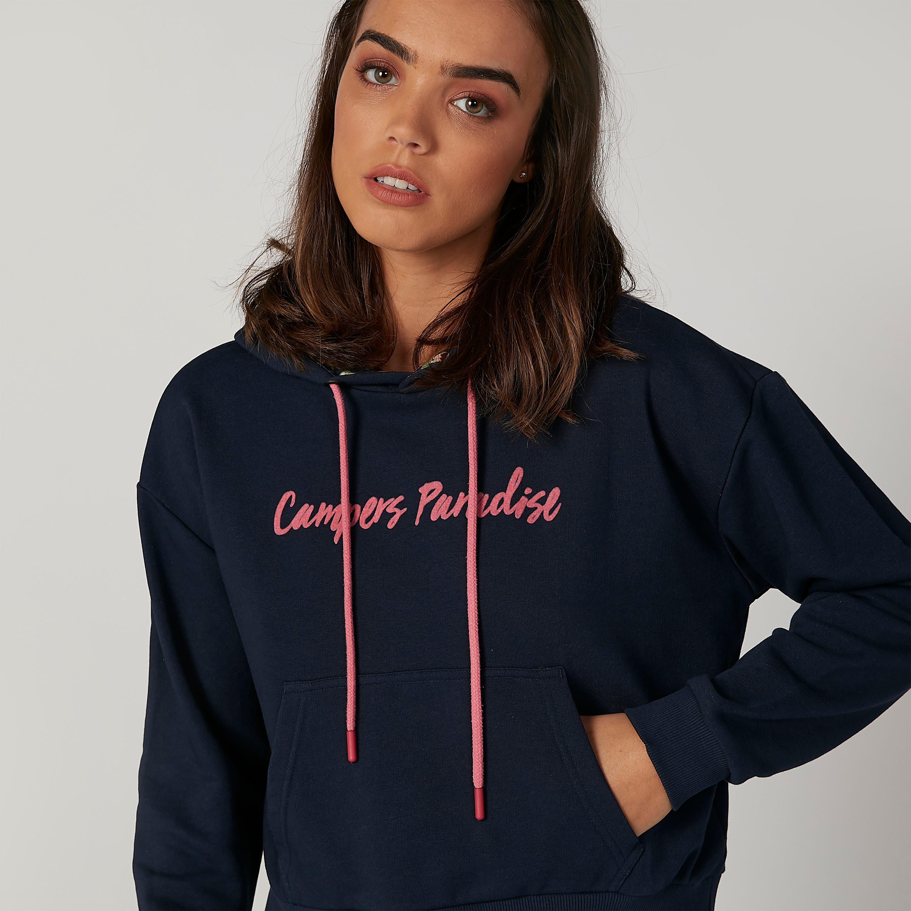 سويت شيرت مستدام بقبّعة وأكمام طويلة وطبعات -women-winterwear-hoodiesandsweatshirts-hoodies-image-5