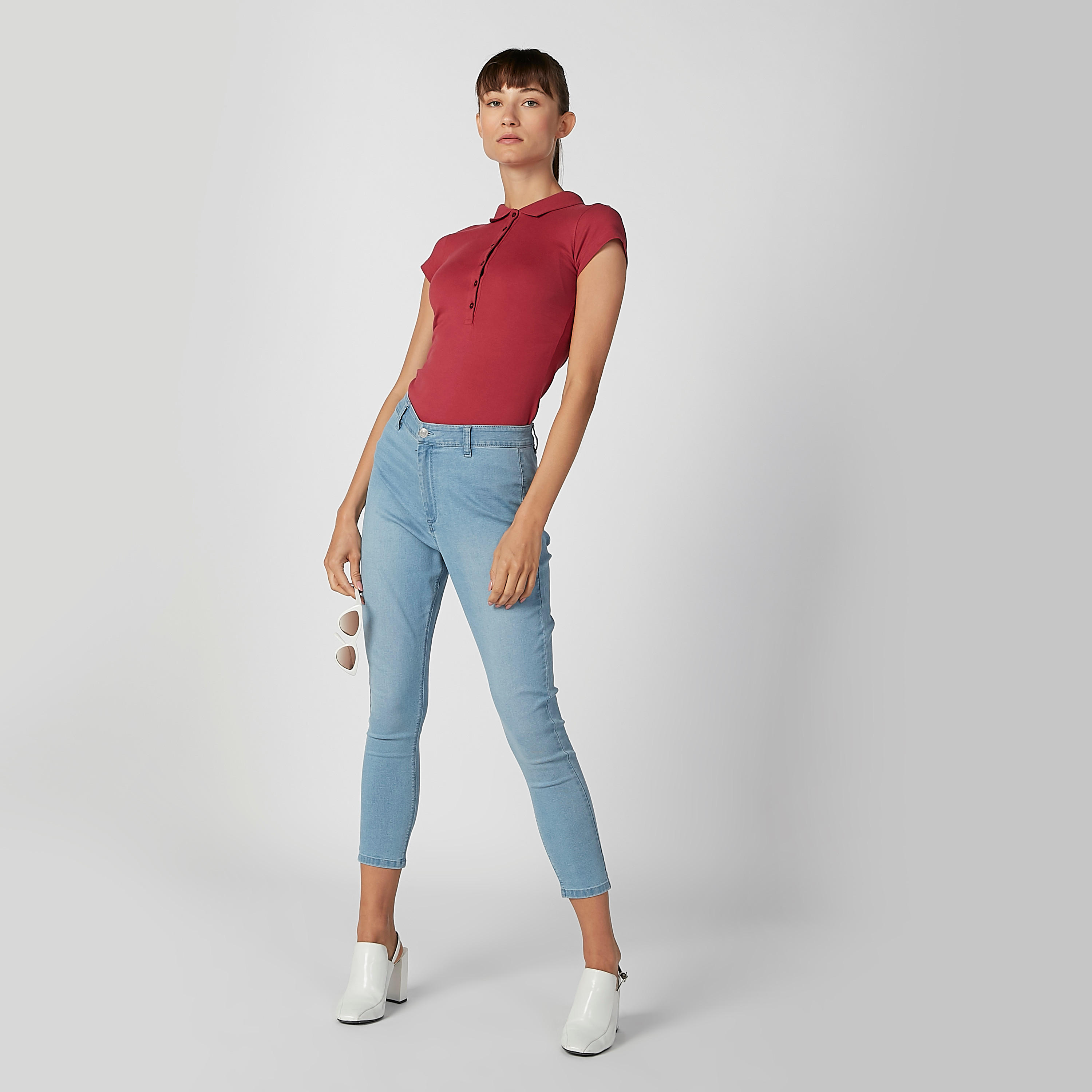 بنطلون جينز سكيني قصير بخصر مرتفع وجيوب وحلقات للحزام-women-clothing-bottoms-jeans-image-2