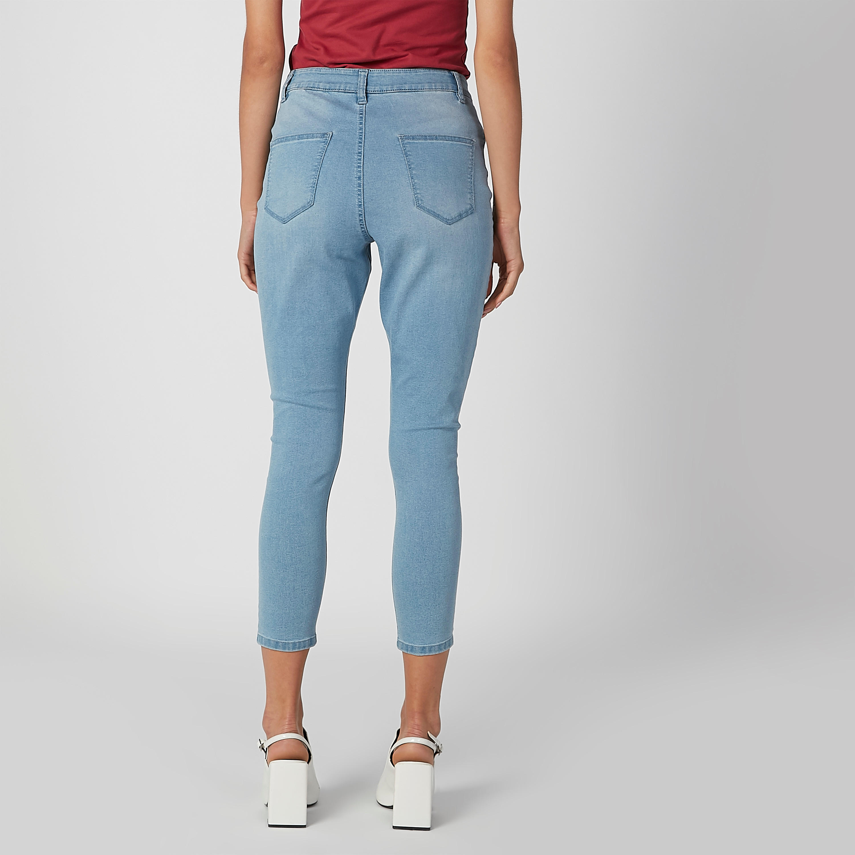 بنطلون جينز سكيني قصير بخصر مرتفع وجيوب وحلقات للحزام-women-clothing-bottoms-jeans-image-4