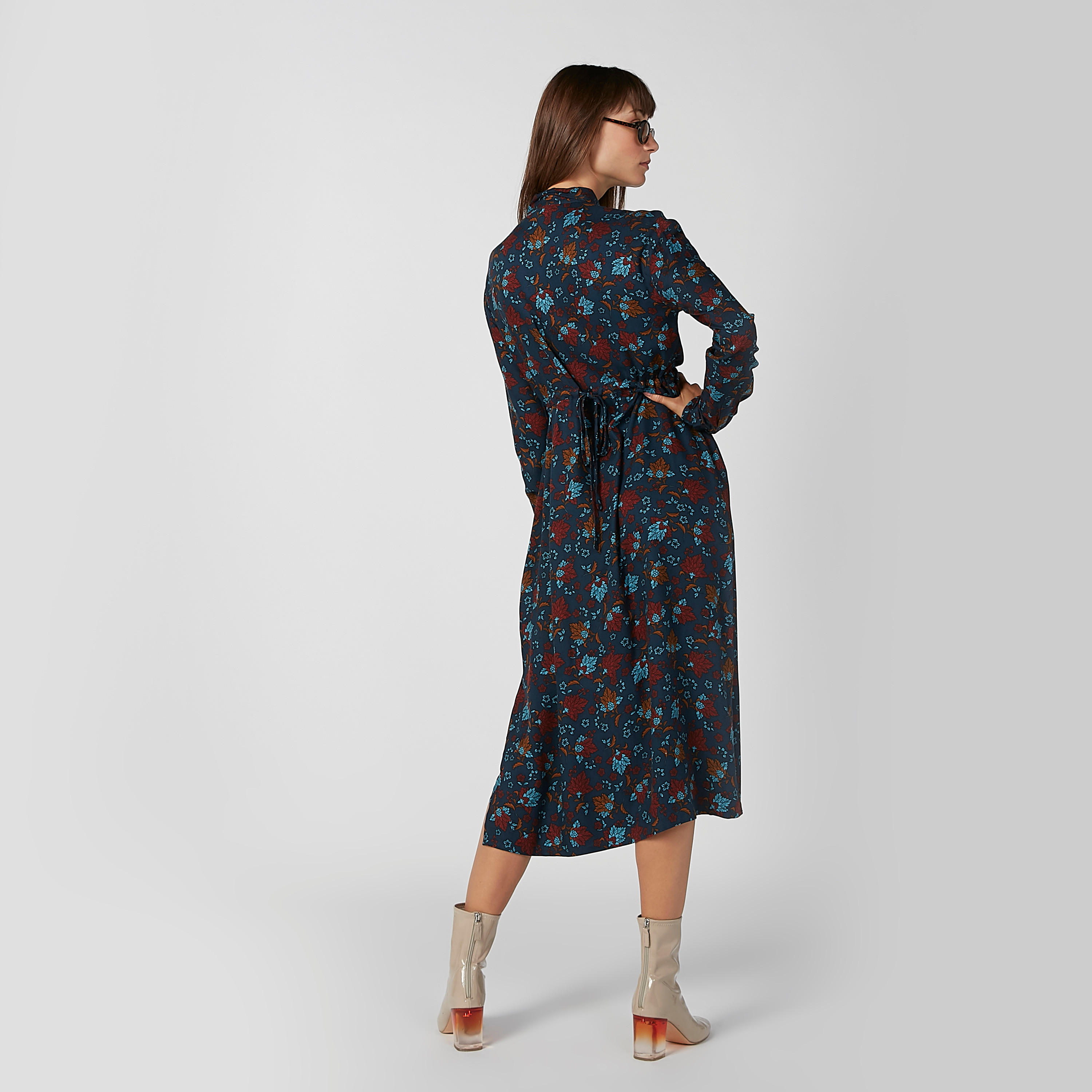 فستان قميص مستدام ميدي بأكمام طويلة وطبعات زهرية-women-clothing-dresses-image-4