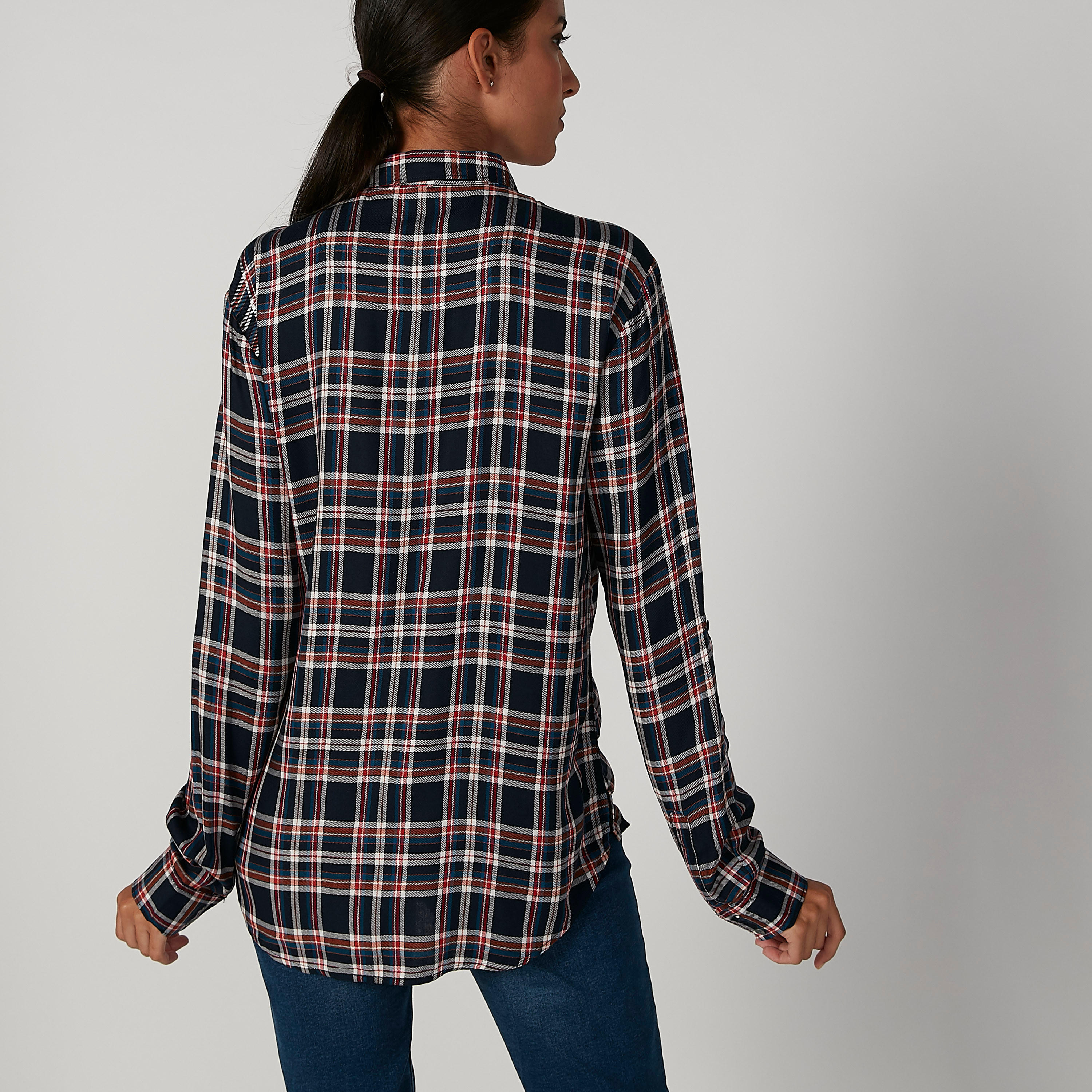 قميص كاروهات بياقة عاديّة وأكمام طويلة من لي كوبر-women-clothing-shirtsandblouses-shirts-image-2