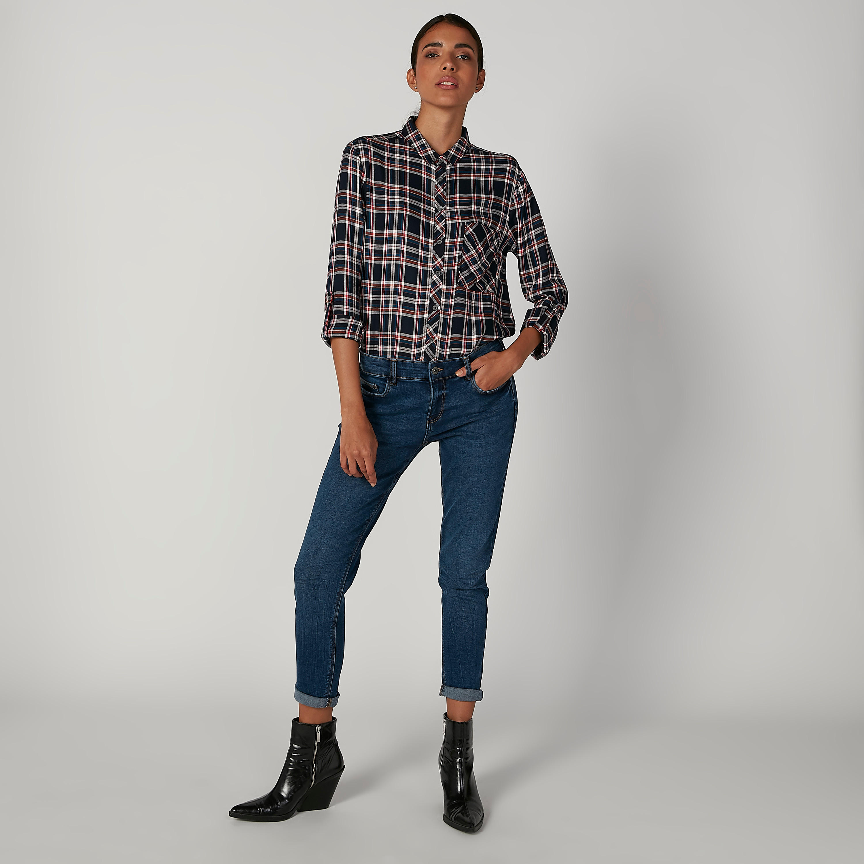 قميص كاروهات بياقة عاديّة وأكمام طويلة من لي كوبر-women-clothing-shirtsandblouses-shirts-image-4