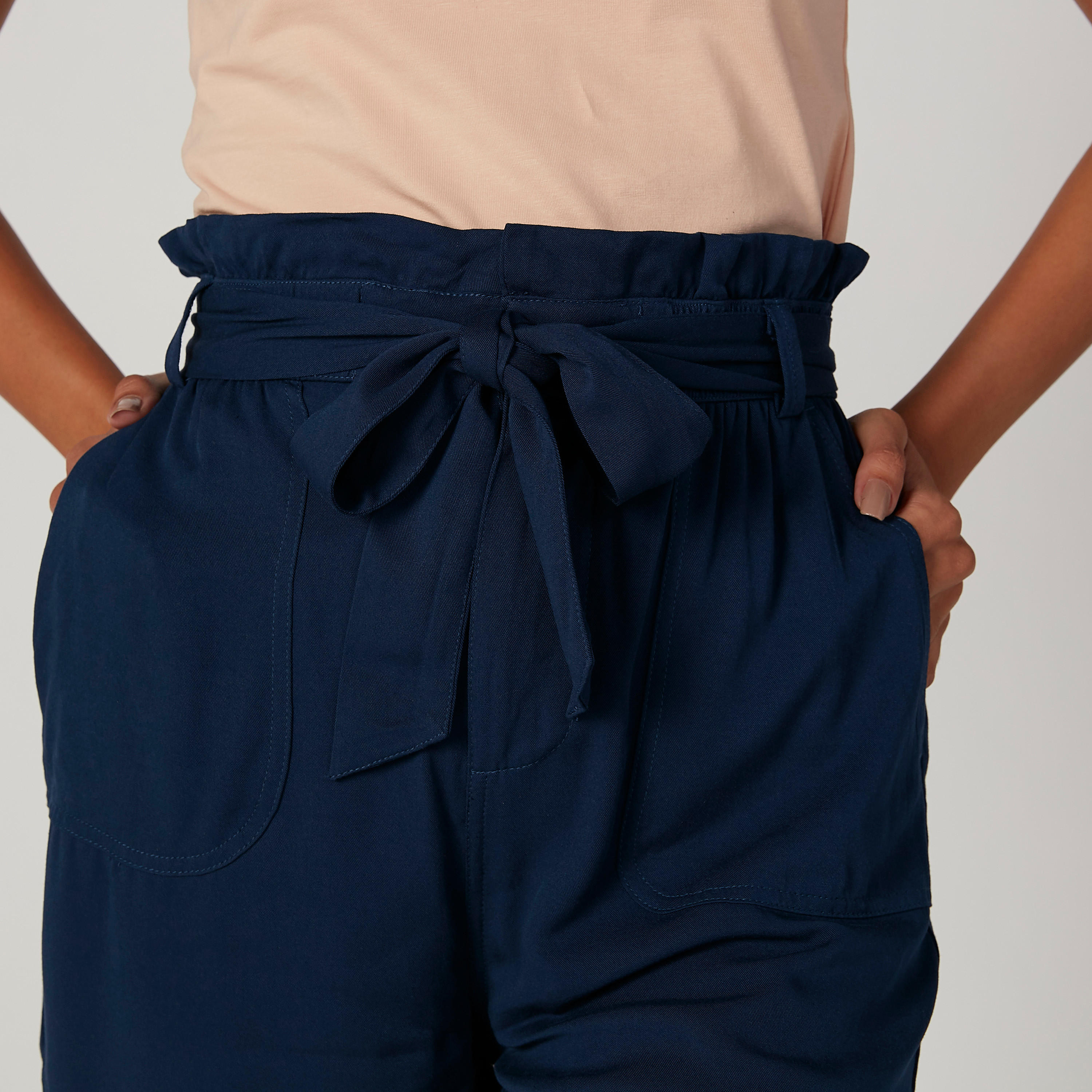 شورت سادة بخصر مطّاطي مرتفع وأربطة-women-clothing-bottoms-shorts-image-5