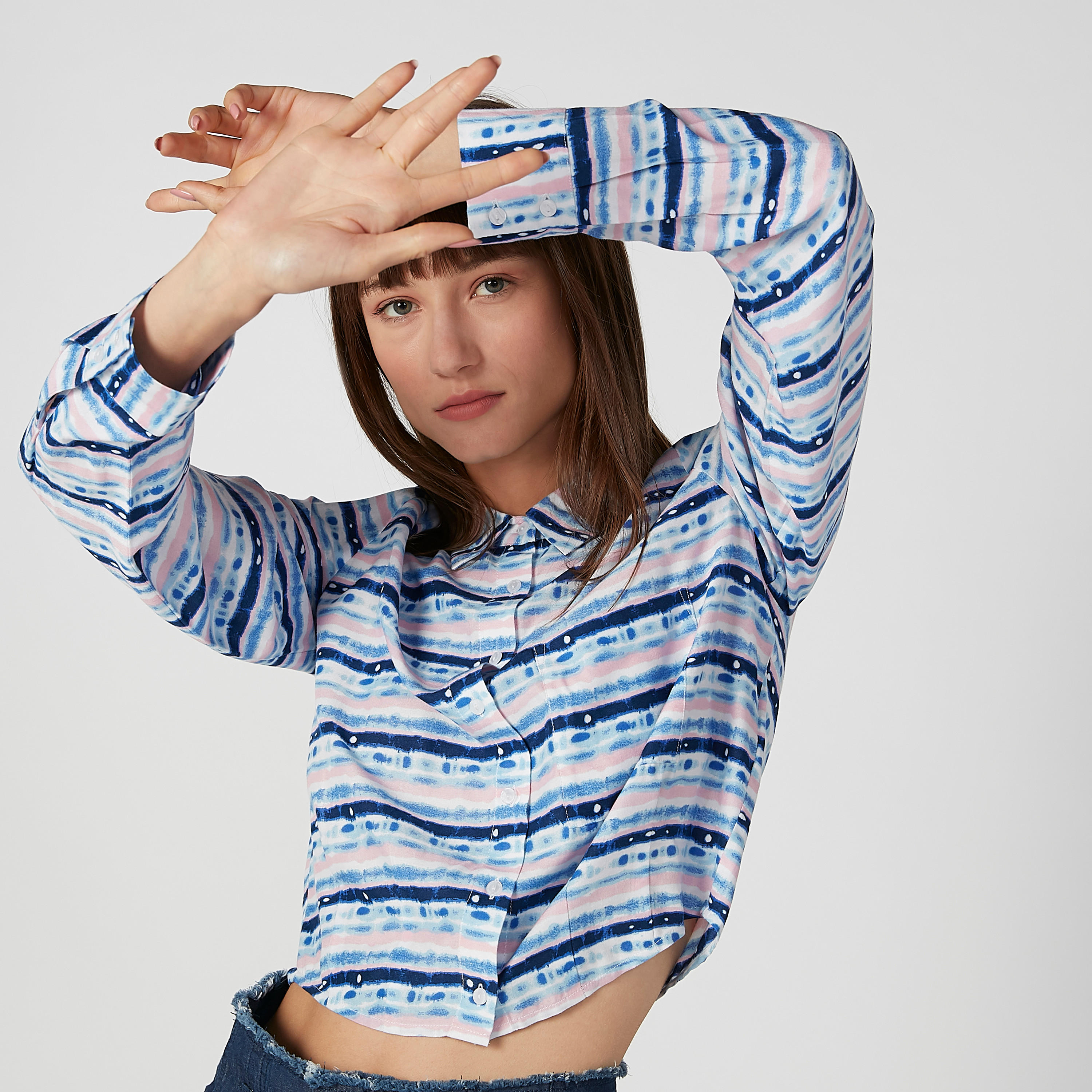 قميص قصير بأكمام طويلة وطبعات -women-clothing-shirtsandblouses-shirts-image-2