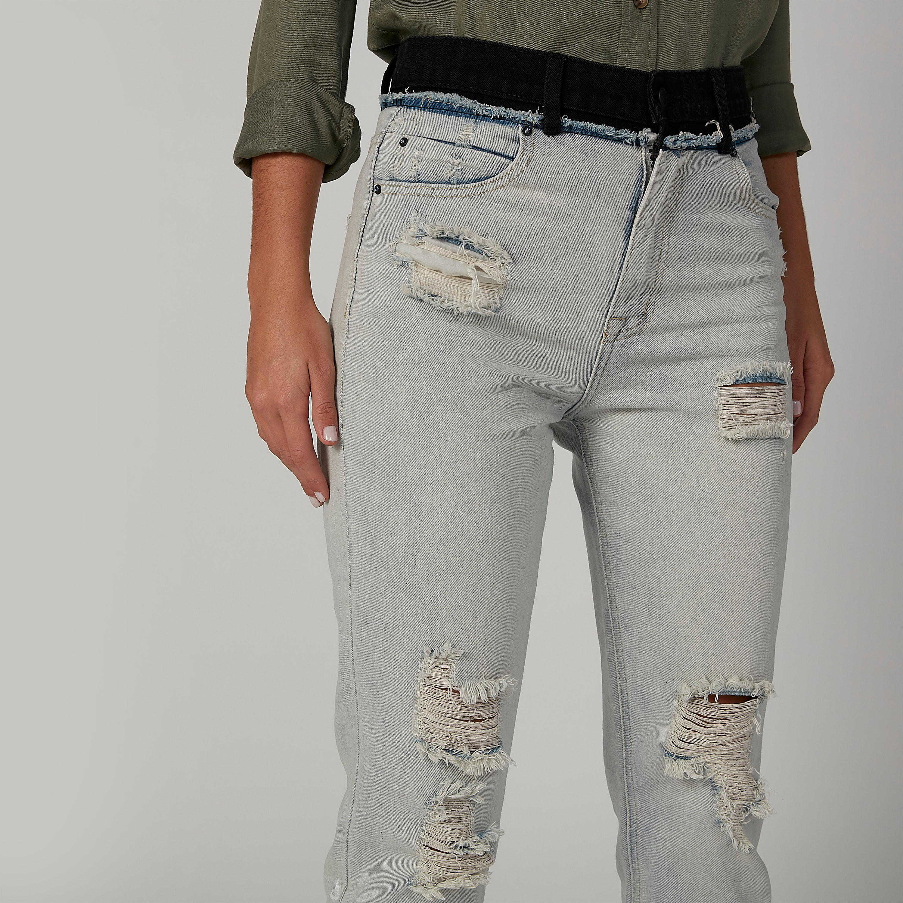 بنطلون جينز مستدام بقصّة سكيني ممزّق بخصر متوسط الارتفاع وجيوب-women-clothing-bottoms-jeans-image-5
