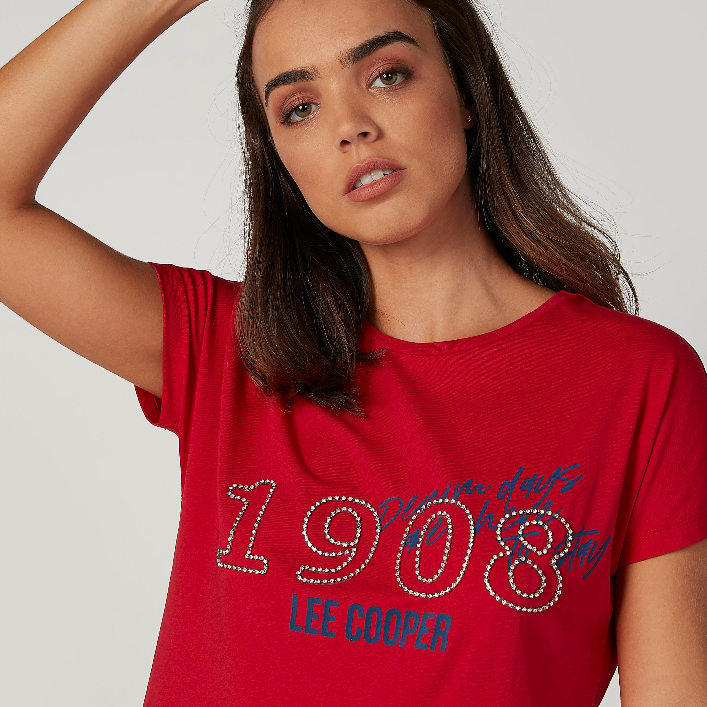 تيشيرت مستدام مزيّن بياقة مستديرة وأكمام قصيرة-women-clothing-tshirts-image-5
