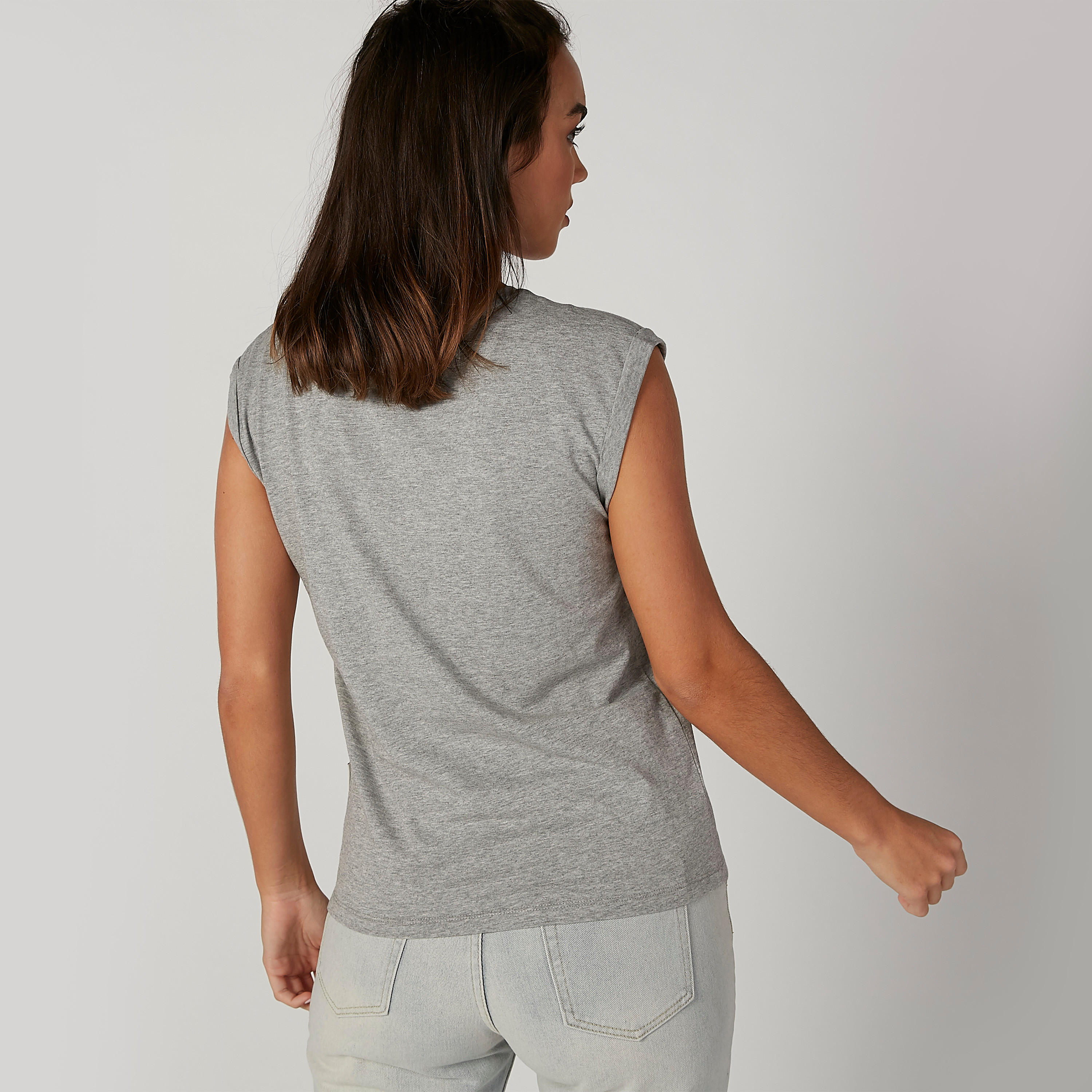بلوزة مستدامة بياقة مستديرة وطبعات من لي كوبر -women-clothing-tshirts-image-3
