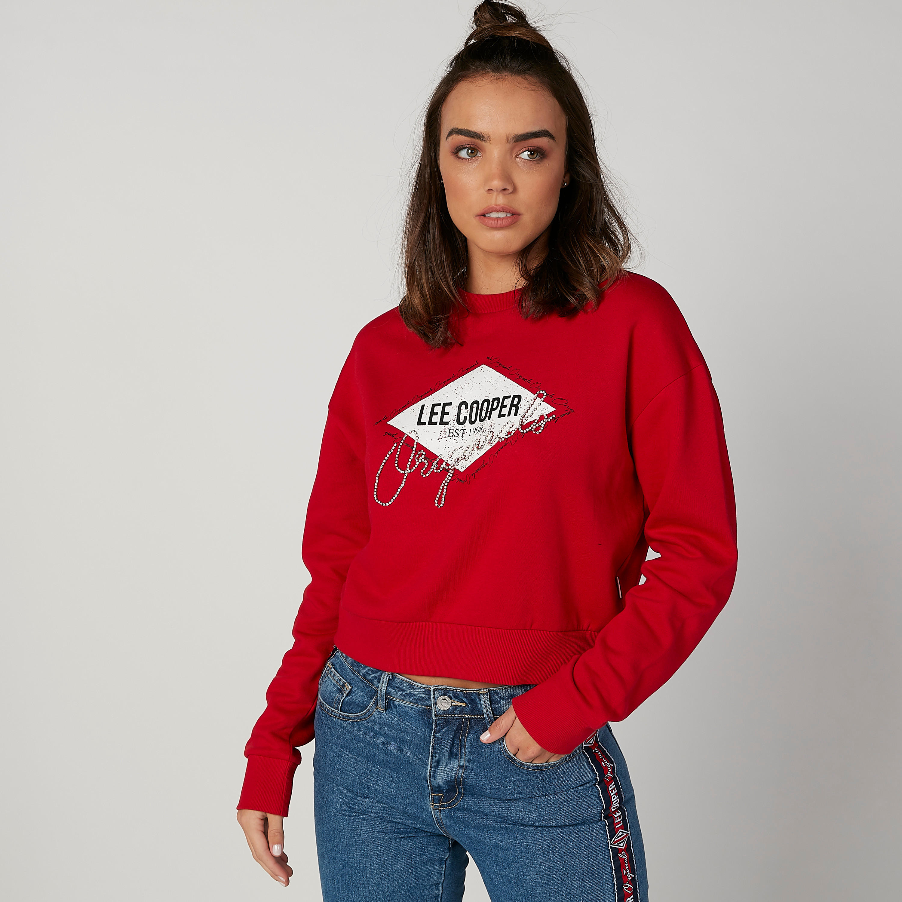 سويت شيرت بياقة مستديرة وأكمام طويلة وتفاصيل مرصّعة من لي كوبر-women-winterwear-hoodiesandsweatshirts-sweatshirts-image-1