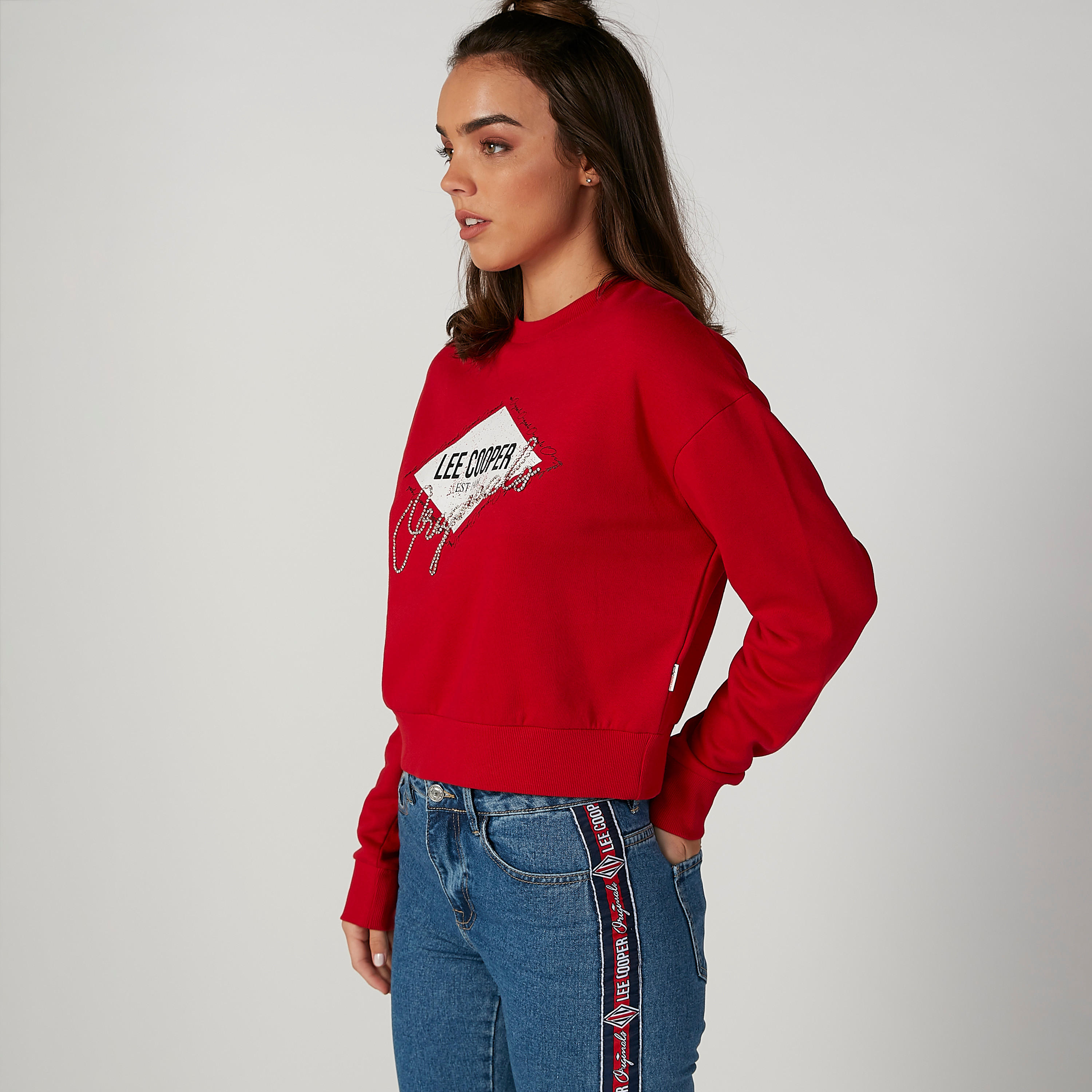سويت شيرت بياقة مستديرة وأكمام طويلة وتفاصيل مرصّعة من لي كوبر-women-winterwear-hoodiesandsweatshirts-sweatshirts-image-3