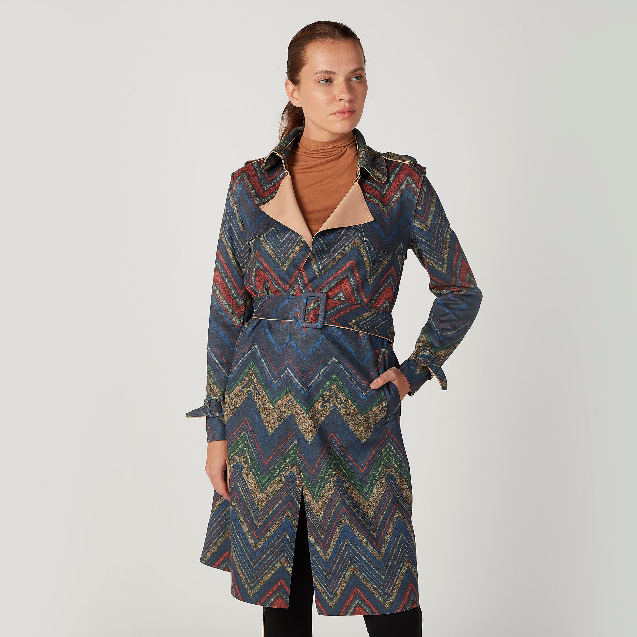 معطف بأكمام طويلة وطبعات وحزام رباط من لي كوبر-women-clothing-coatsandjackets-coats-image-1