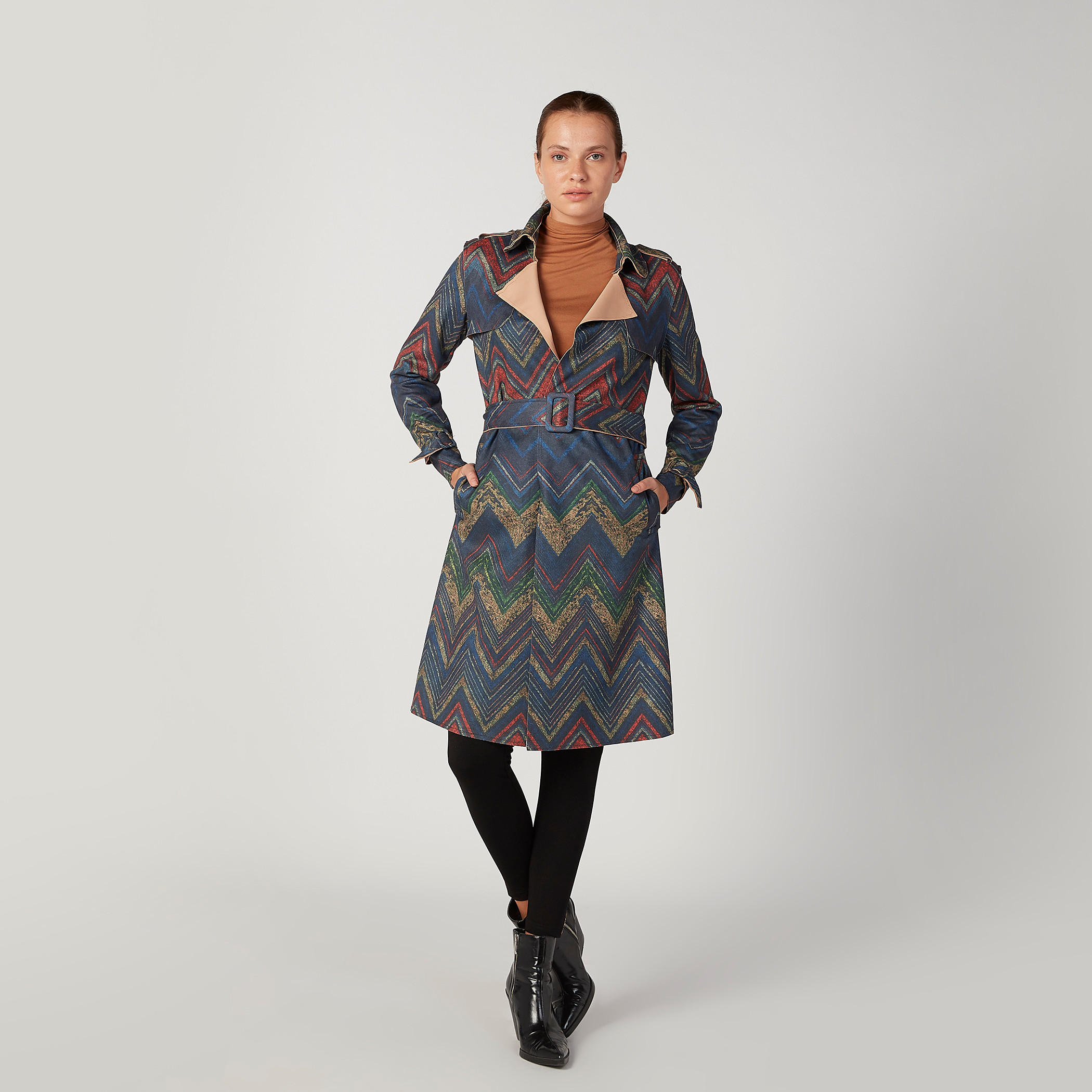 معطف بأكمام طويلة وطبعات وحزام رباط من لي كوبر-women-clothing-coatsandjackets-coats-image-2