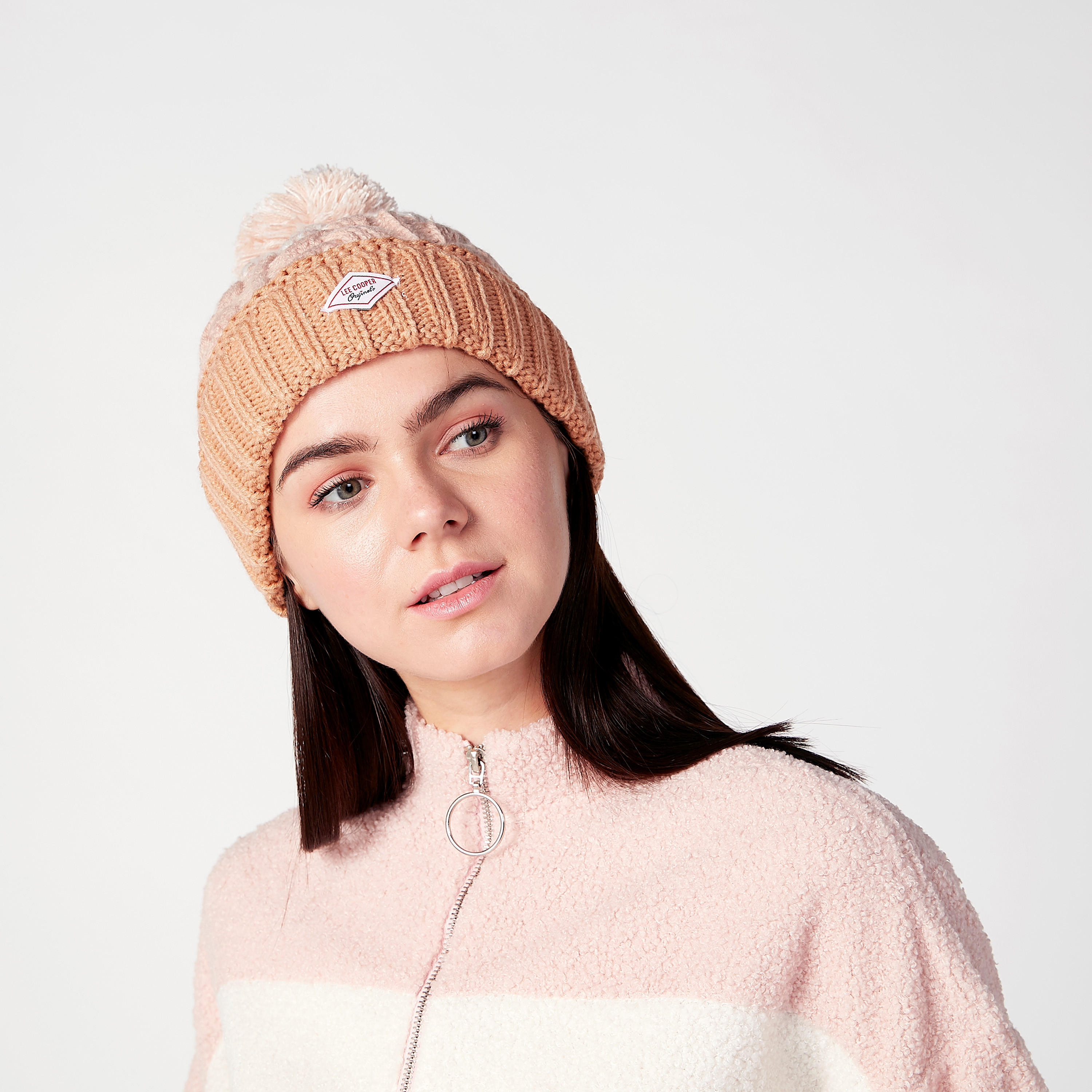 كاب بيني بارز الملمس من لي كوبر-women-clothingaccessories-capsandhats-image-2