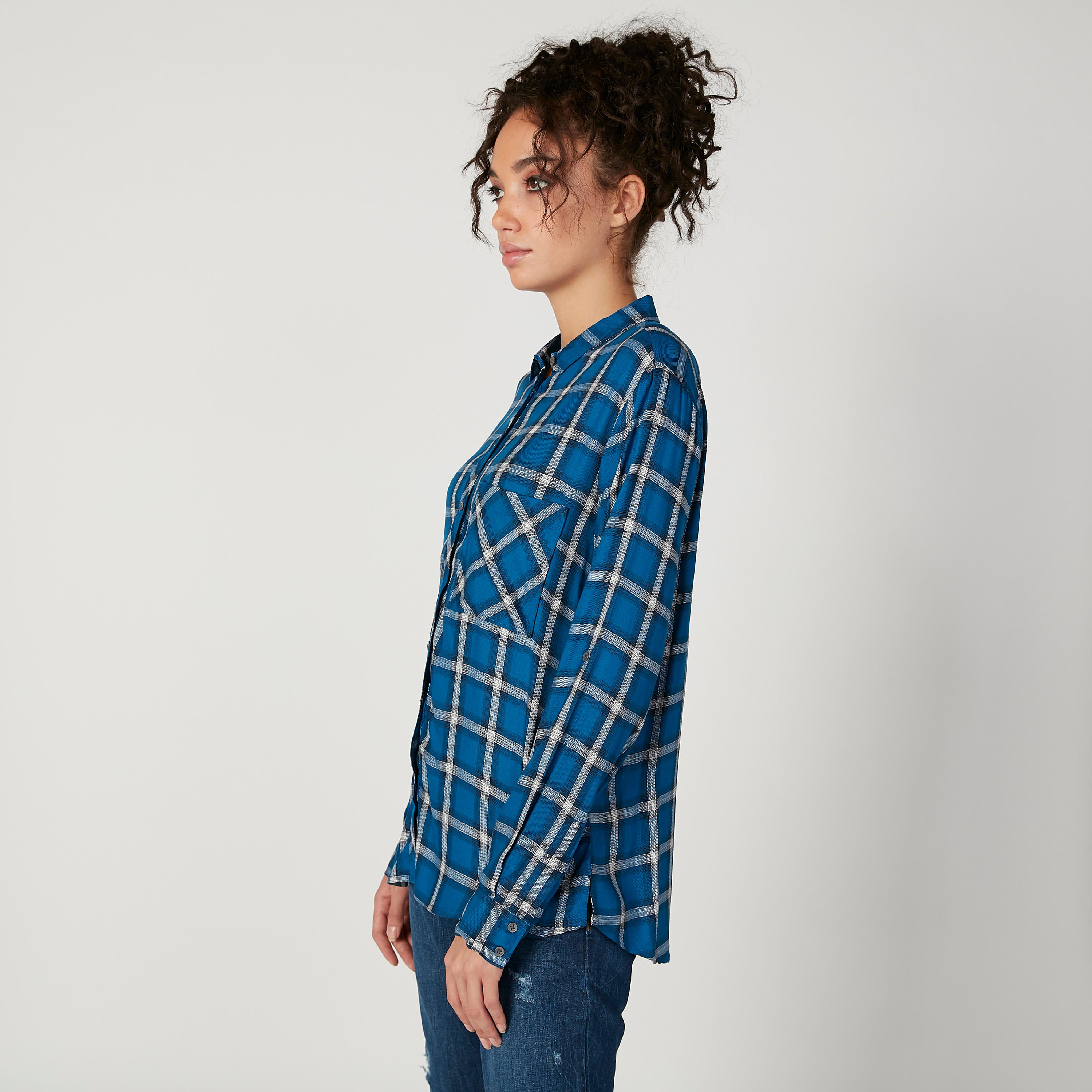قميص كاروهات بياقة عاديّة وأكمام طويلة من لي كوبر-women-clothing-shirtsandblouses-shirts-image-4