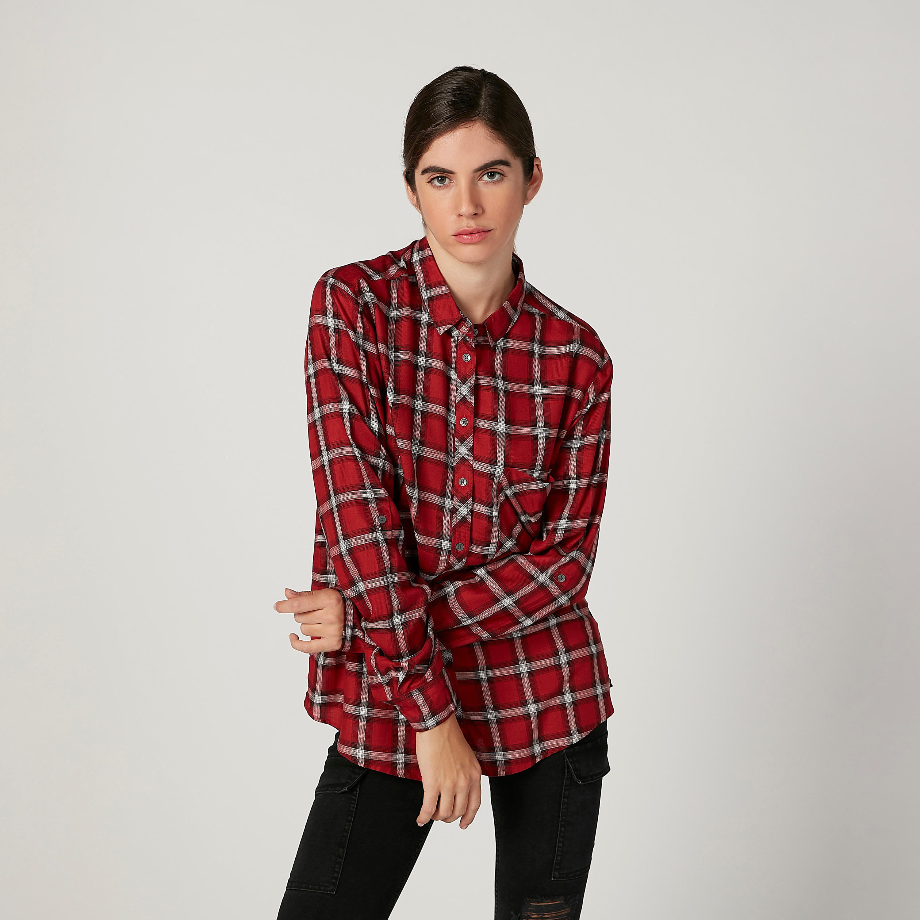 قميص كاروهات بأكمام طويلة وجيب على الصدر من لي كوبر-women-clothing-shirtsandblouses-shirts-image-1