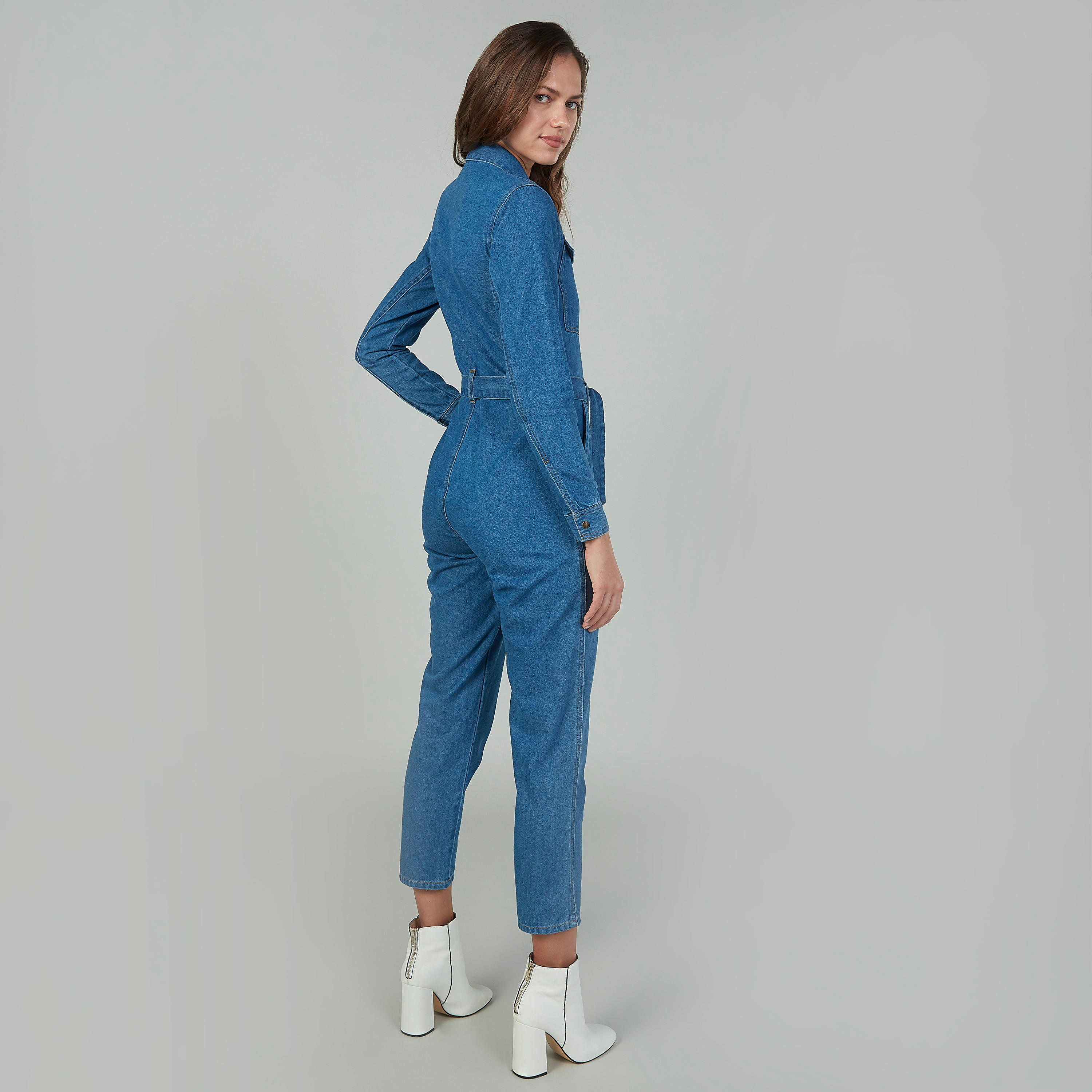 أفرول مستدام دينم بجيوب وأربطة من لي كوبر-women-clothing-jumpsuits-image-4