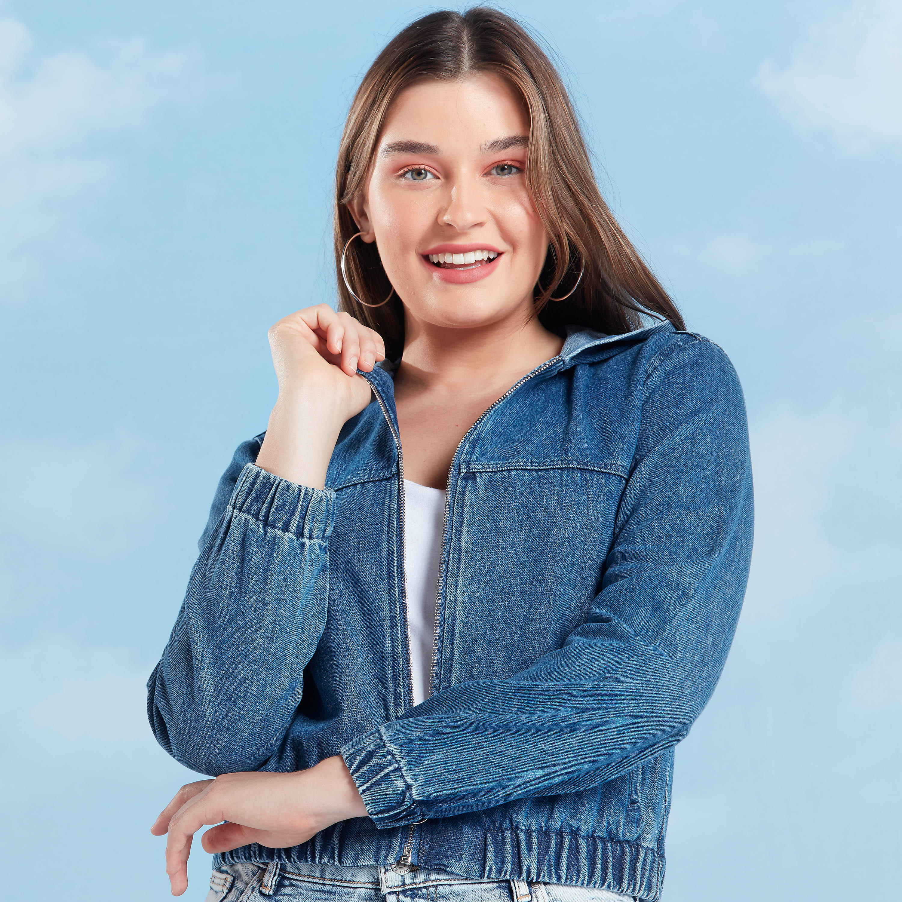 تيشيرت مستدام مقلّم بقصّة سليم وياقة ضيّقة -women-winterwear-coatsandjackets-jackets-image-1