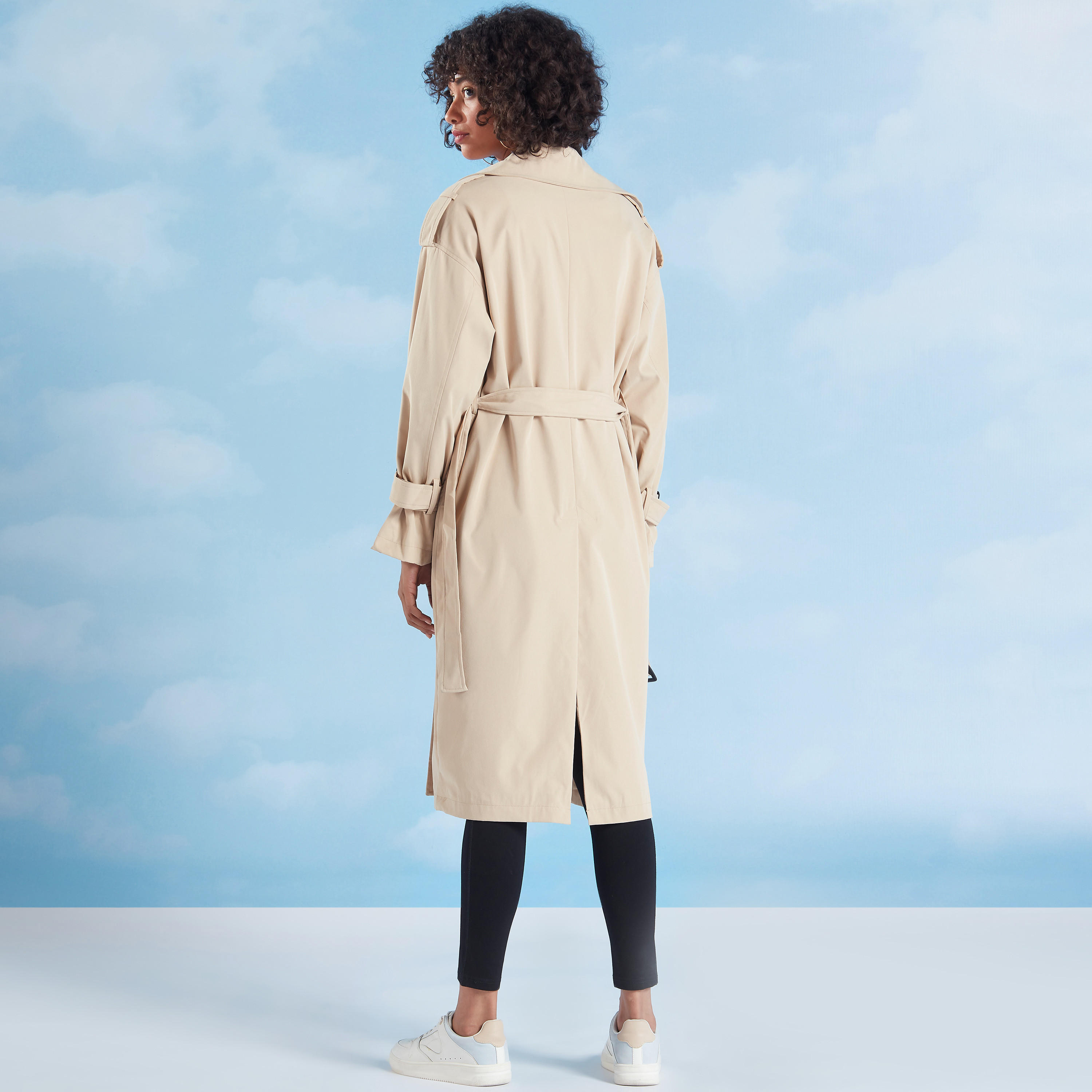 فستان قميص مستدام سادة بأكمام قصيرة وياقة عادية -women-winterwear-coatsandjackets-jackets-image-5