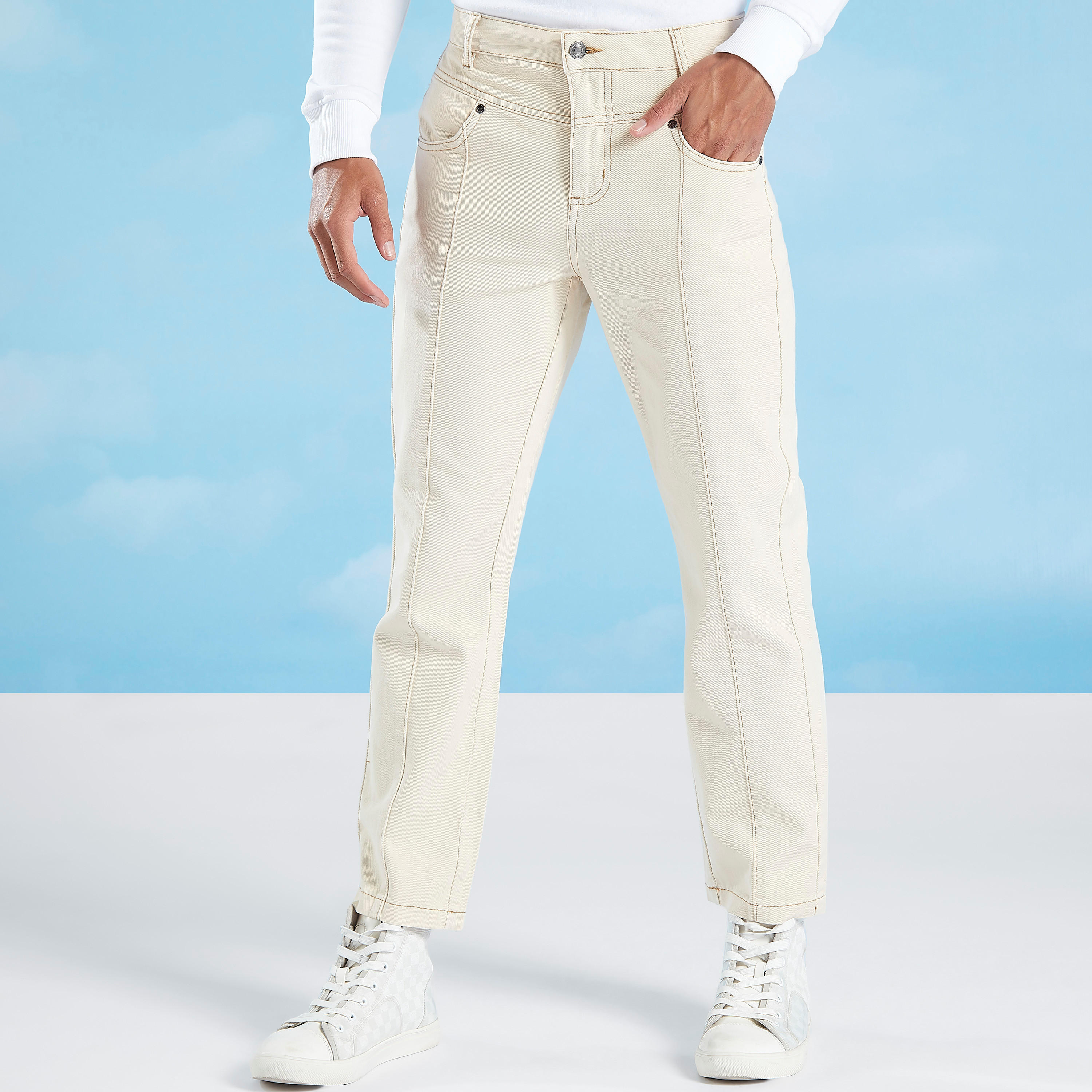 بنطلون جينز قصير سادة بجيوب وحلقات للحزام من لي كوبر-women-clothing-bottoms-jeans-image-1