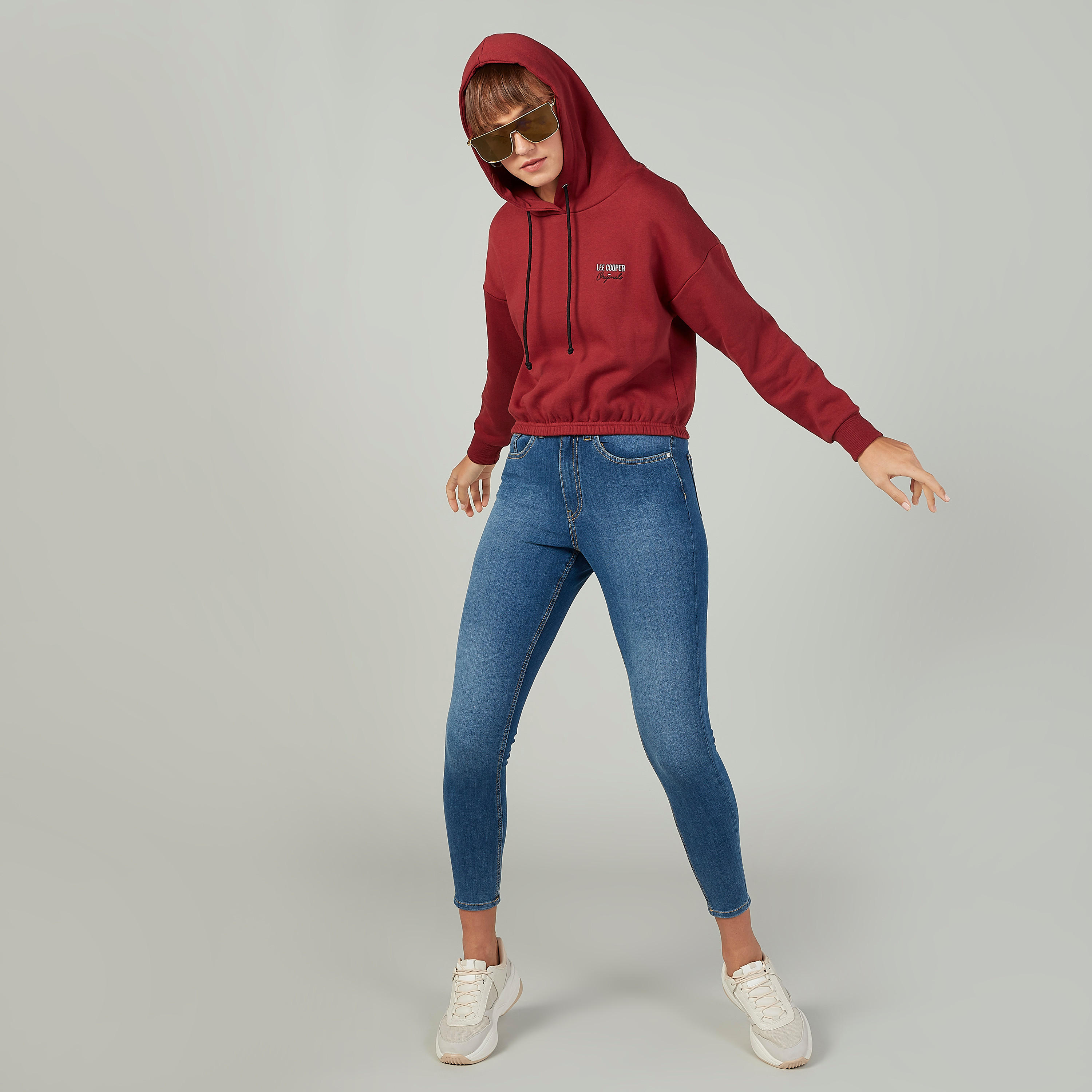 سويت شيرت سادة بقبعة وأكمام طويلة من لي كوبر-women-winterwear-hoodiesandsweatshirts-sweatshirts-image-3
