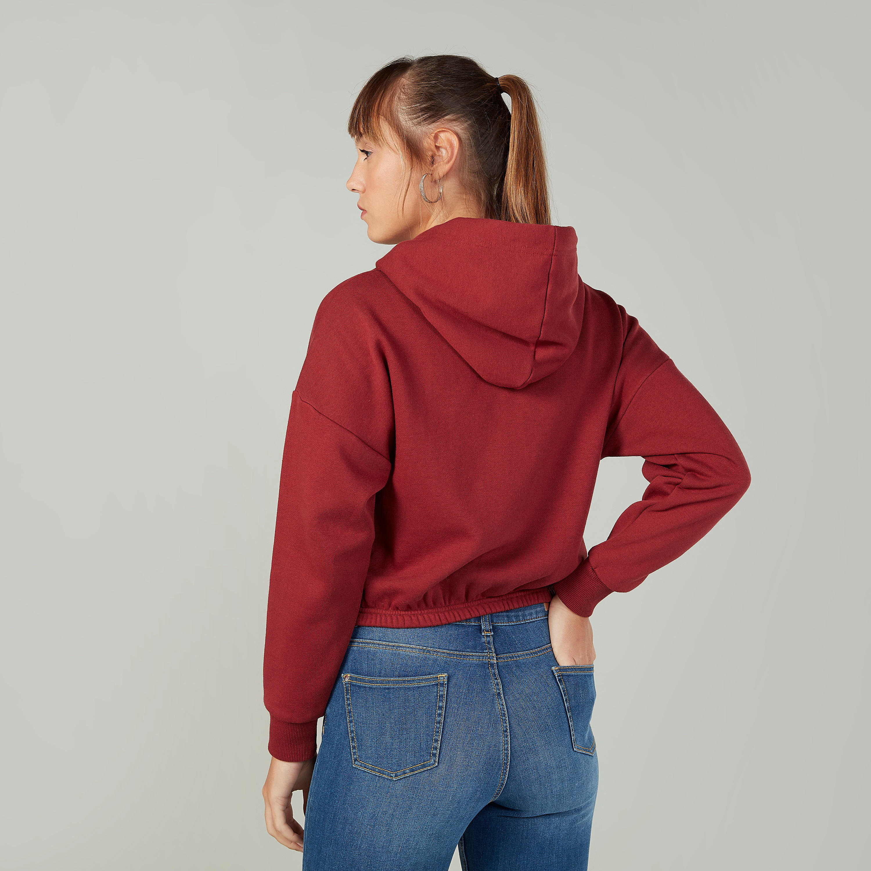سويت شيرت سادة بقبعة وأكمام طويلة من لي كوبر-women-winterwear-hoodiesandsweatshirts-sweatshirts-image-1