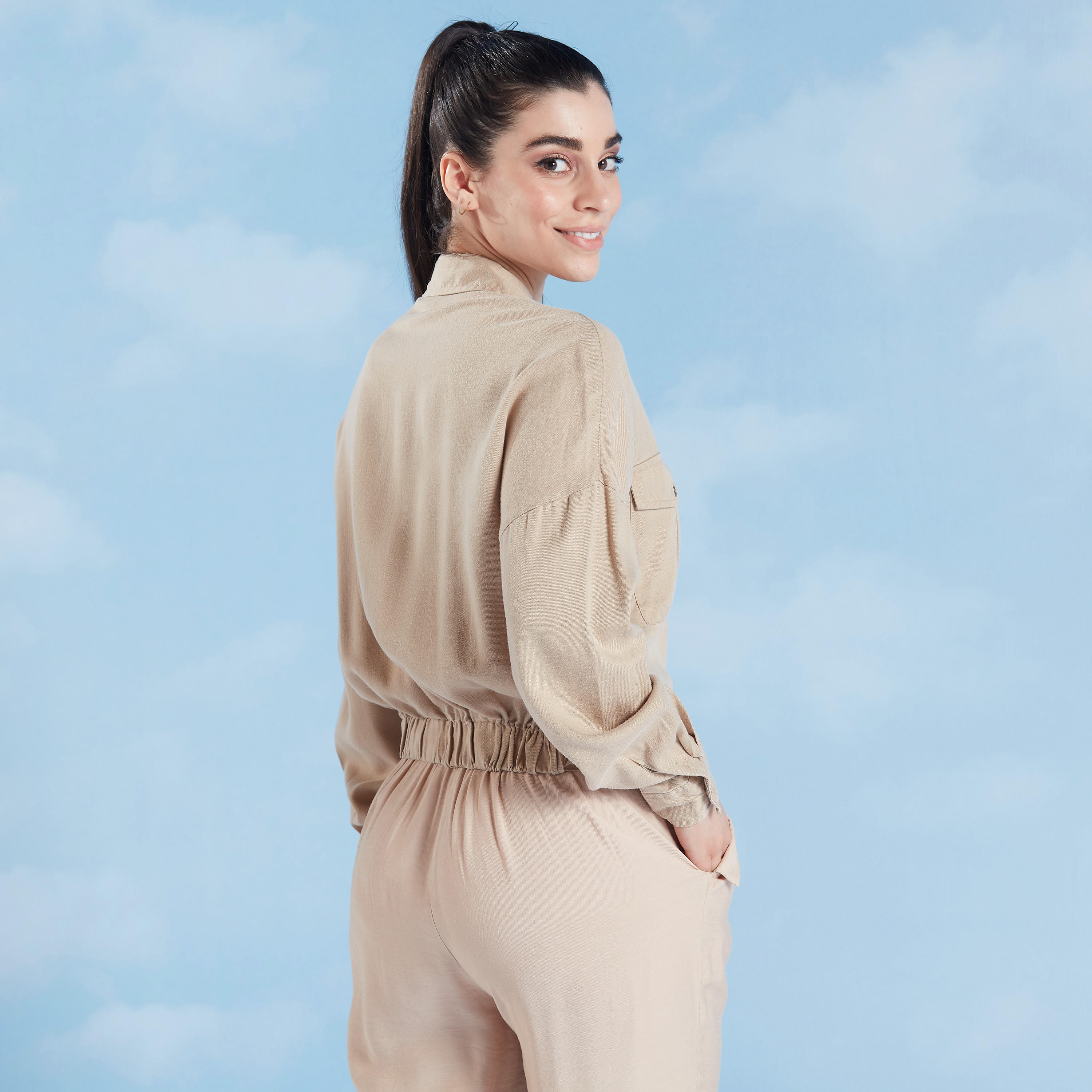 قميص سادة بأكمام طويلة وجيوب بطيّة من لي كوبر-women-clothing-shirtsandblouses-shirts-image-5