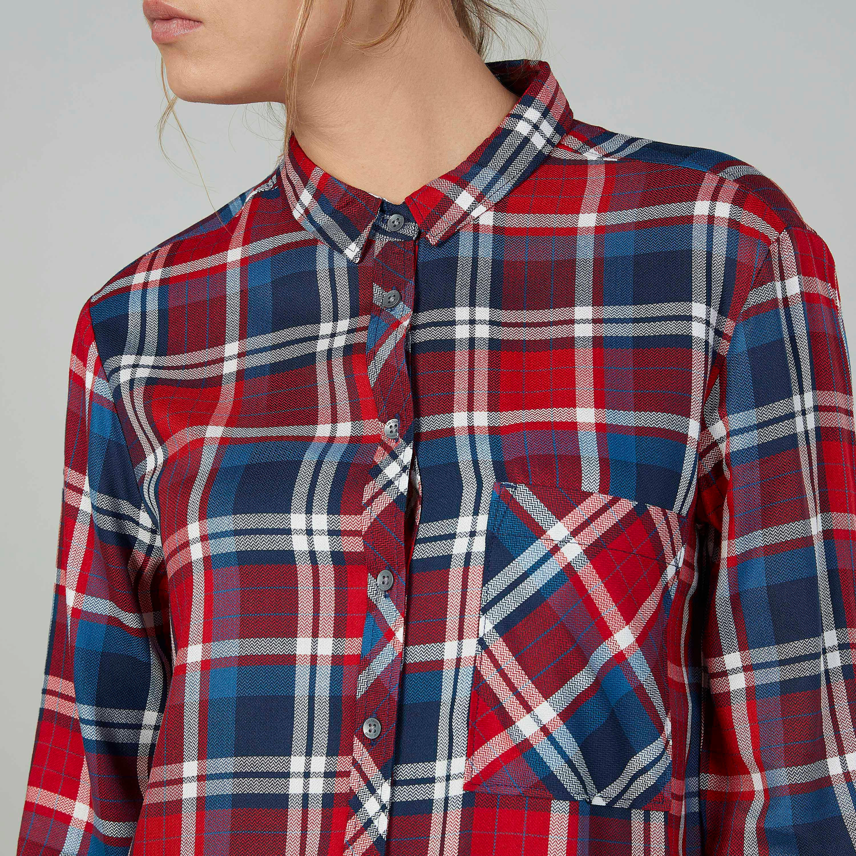 قميص كاروهات بياقة عاديّة وأكمام طويلة من لي كوبر-women-clothing-shirtsandblouses-shirts-image-3
