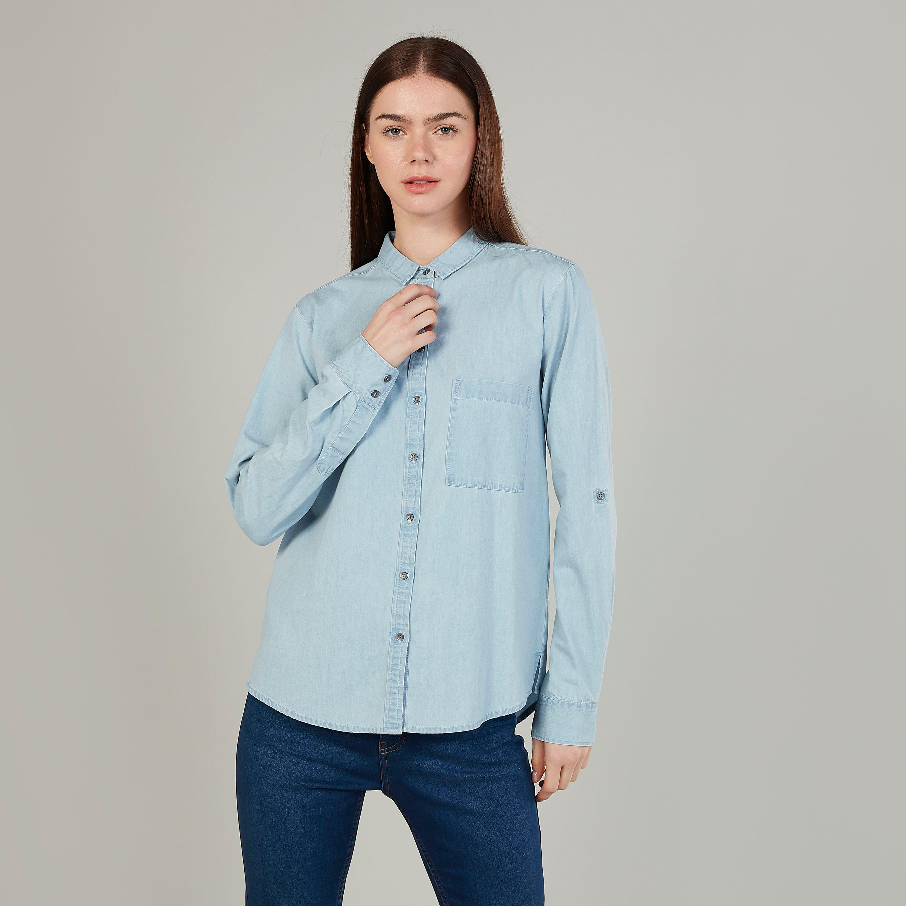 قميص سادة مخطط بأكمام طويلة وجيب على الصدر من لي كوبر-women-clothing-shirtsandblouses-shirts-image-1