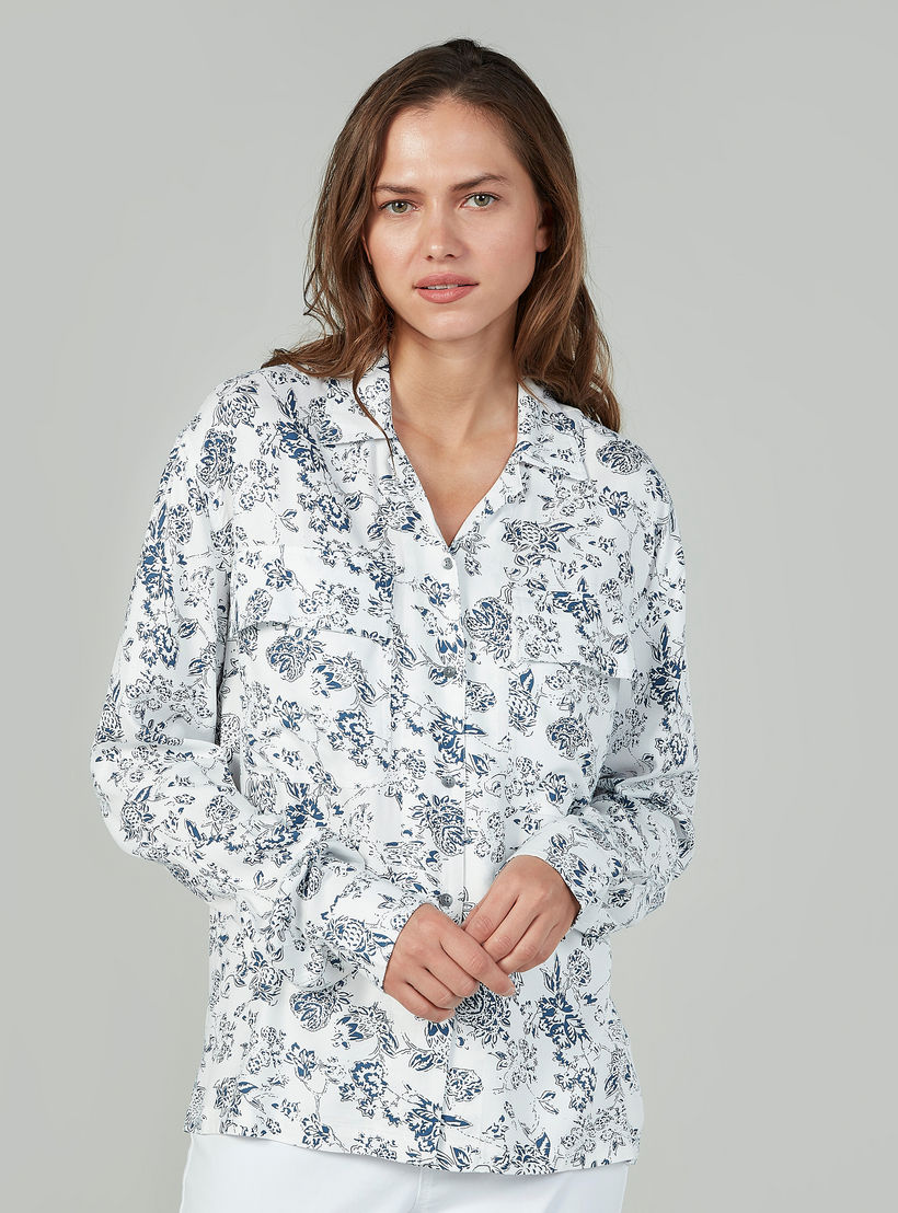قميص بأكمام طويلة وجيوب بطيّة وطبعات زهرية من لي كوبر-women-clothing-shirtsandblouses-shirts-image-1