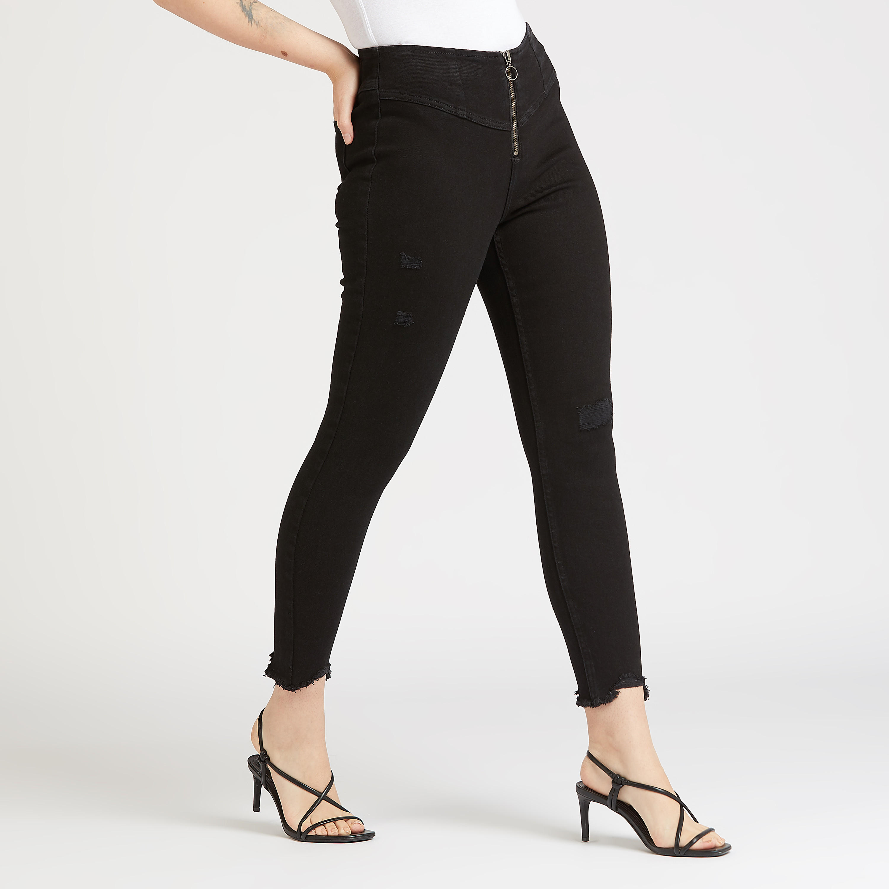 بنطلون جينز سكيني ممزّق بخصر مرتفع بتفاصيل سحاب من لي كوبر-women-clothing-bottoms-jeans-image-1