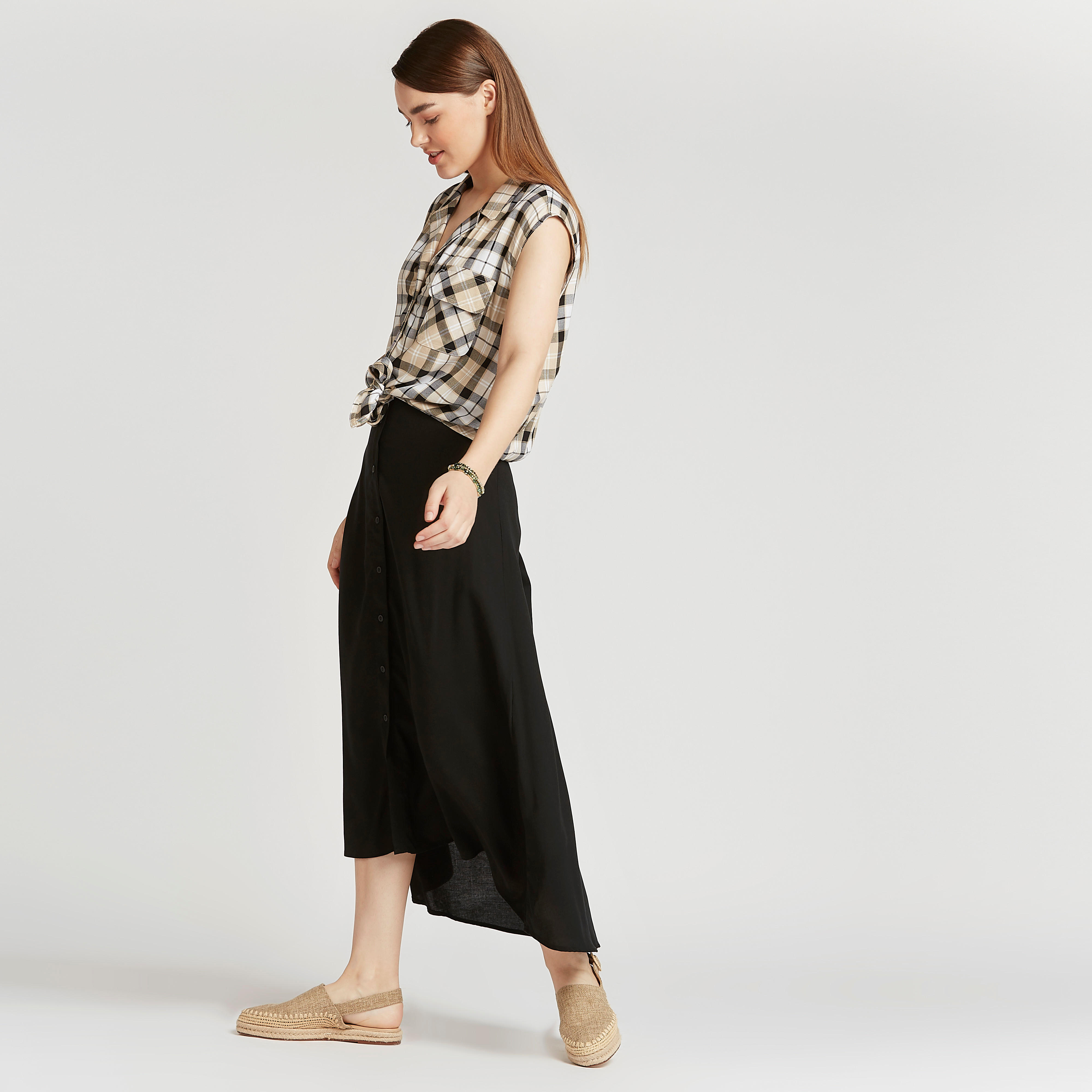 قميص كاروهات دون أكمام بطية جيب وأربطة من لي كوبر-women-clothing-shirtsandblouses-shirts-image-2