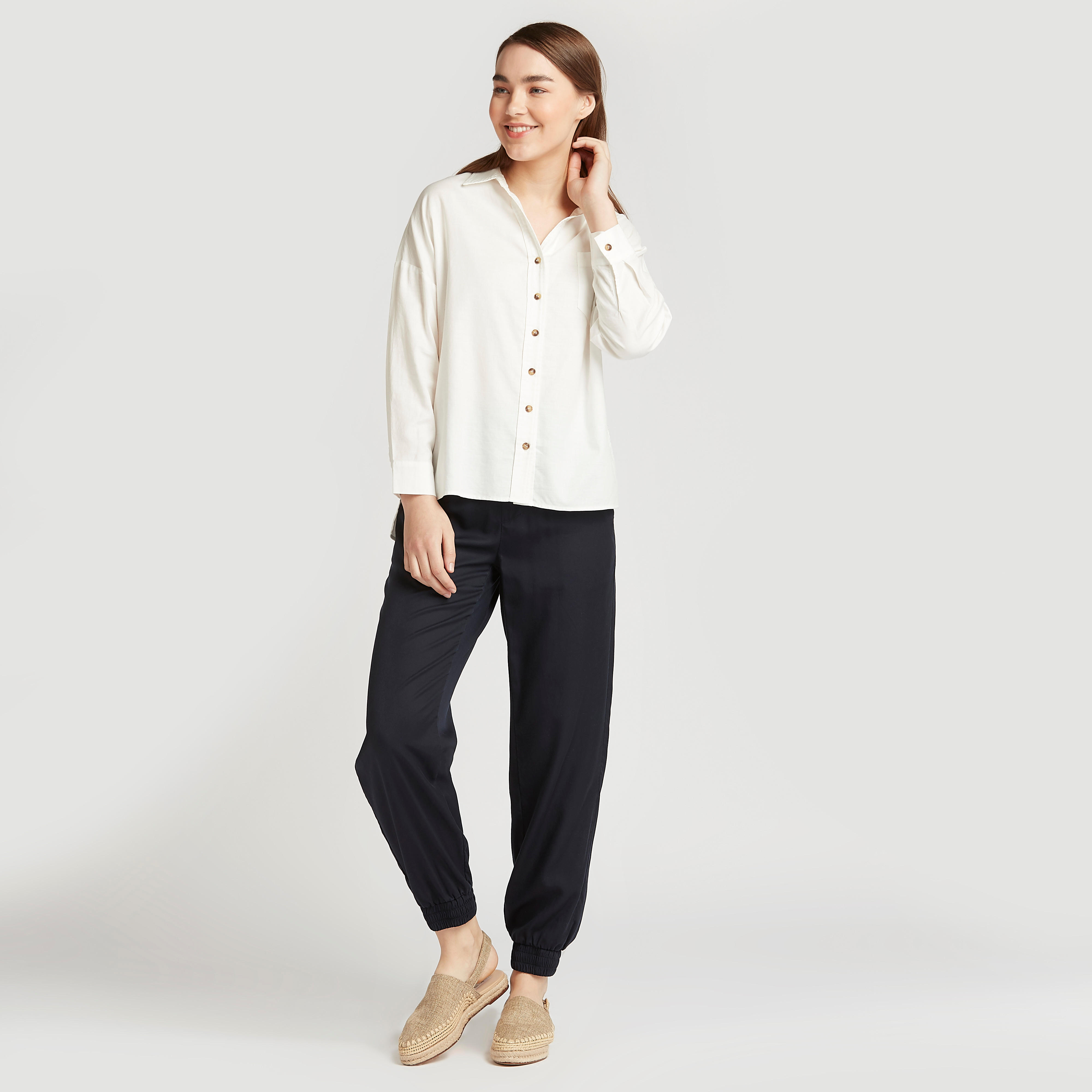 بنطلون رياضي سكيني سادة بتفاصيل جيوب من لي كوبر-women-clothing-bottoms-joggers-image-2