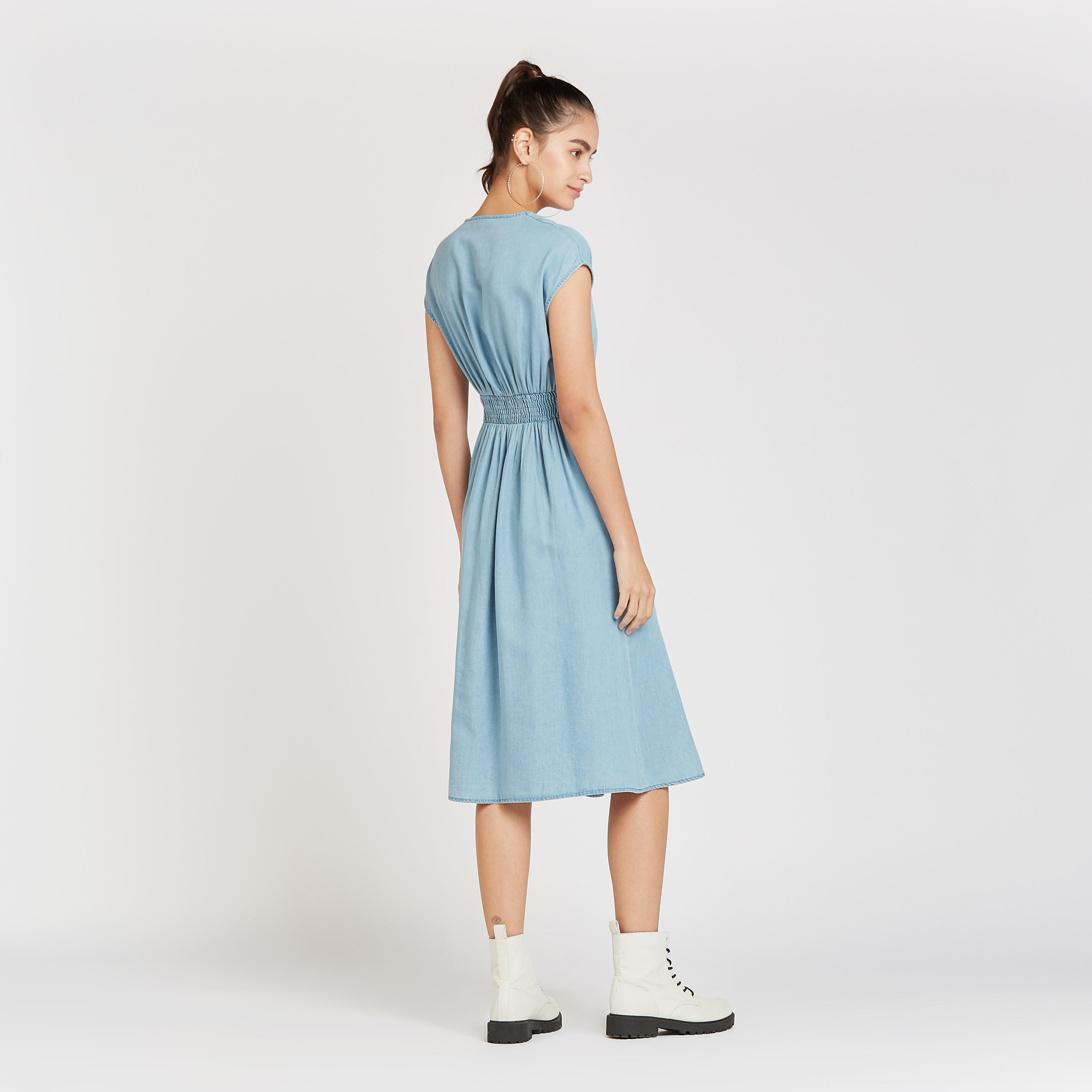 فستان إيه لاين ميدي سادة بأكمام كاب و أربطة من لي كوبر-women-clothing-dresses-image-4