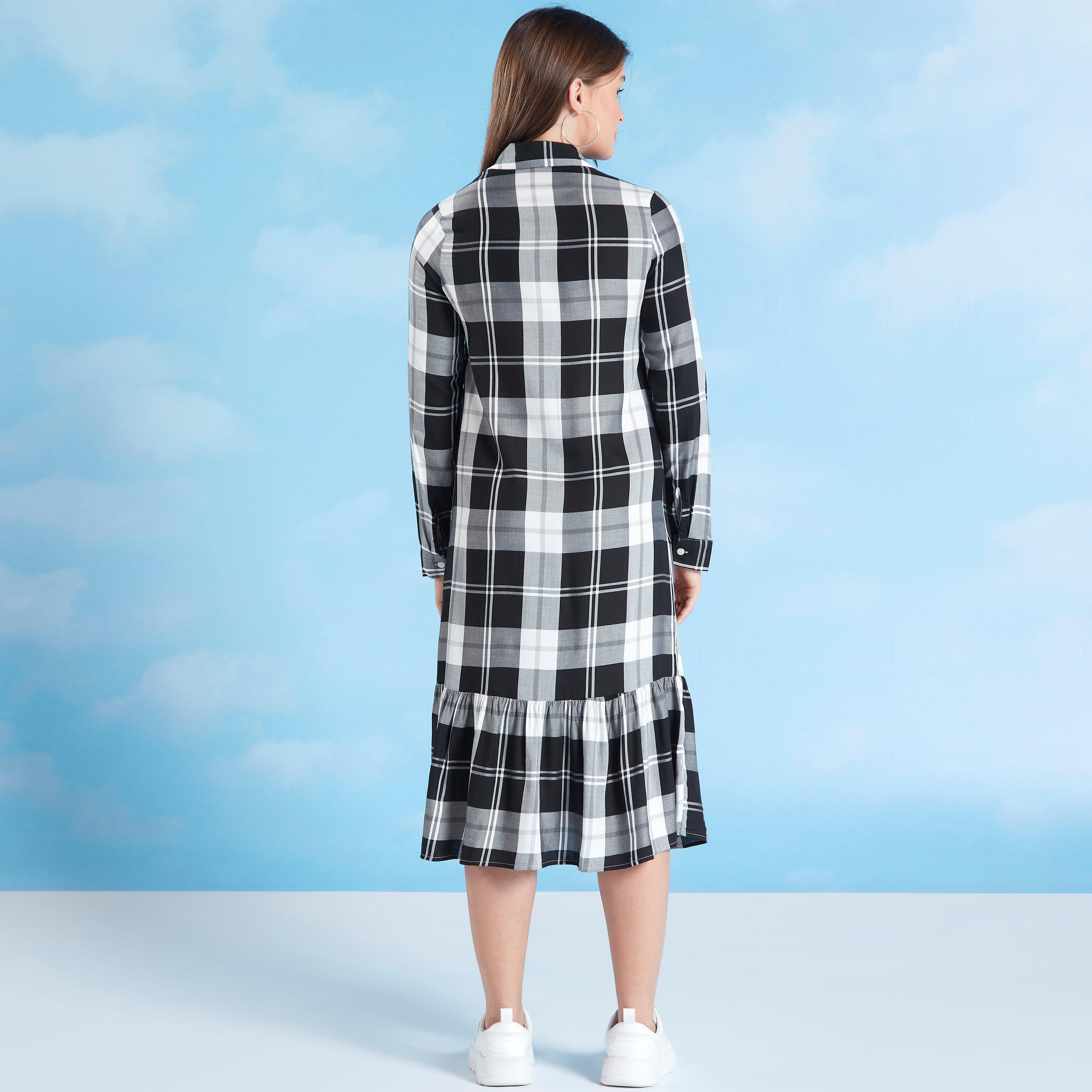 فستان قميص ميدي كاوهات بأكمام طويلة وجيب على الصدر من لي كوبر-women-clothing-dresses-image-6