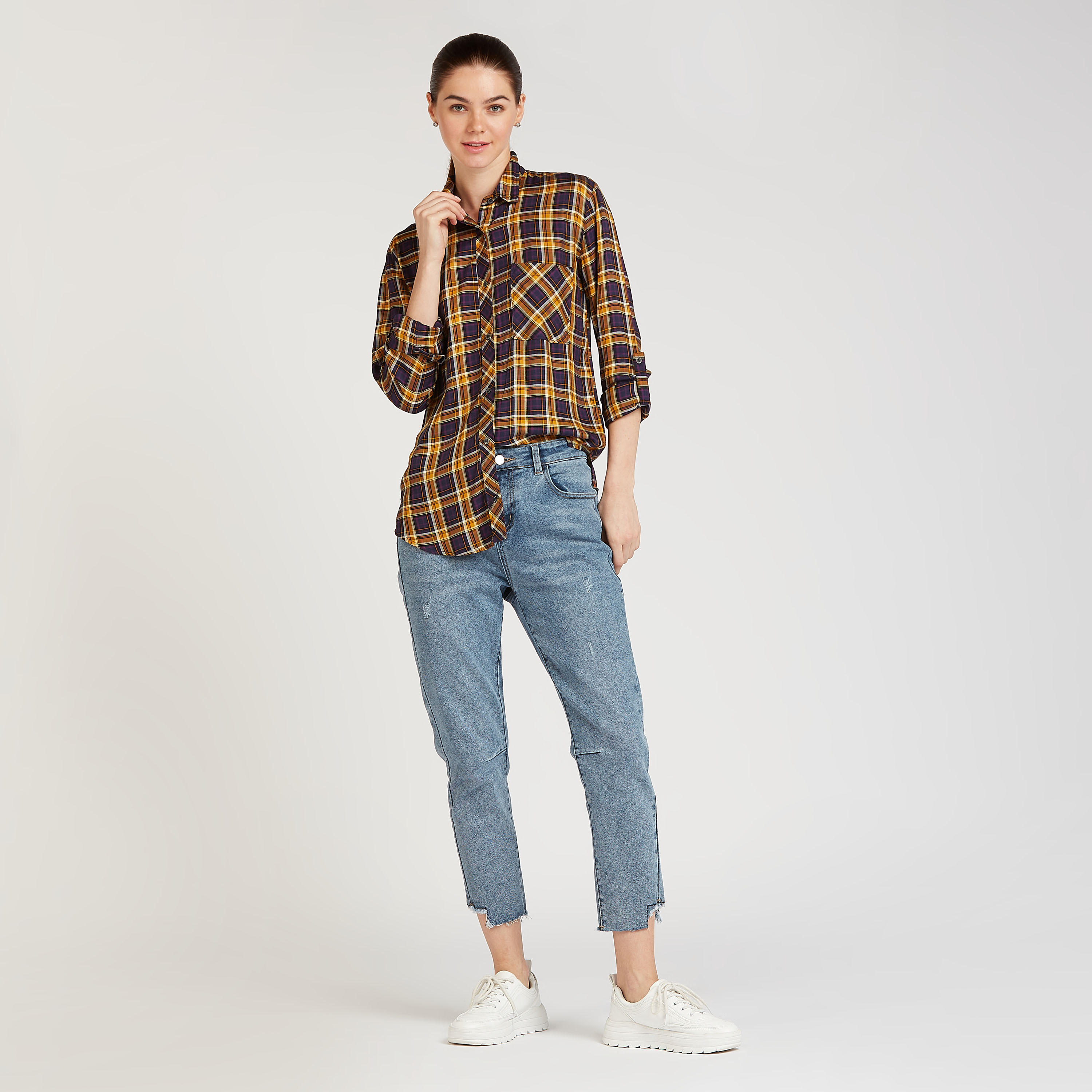 قميص كاروهات بأكمام طويلة وجيب على الصدر من لي كوبر-women-clothing-shirtsandblouses-shirts-image-2