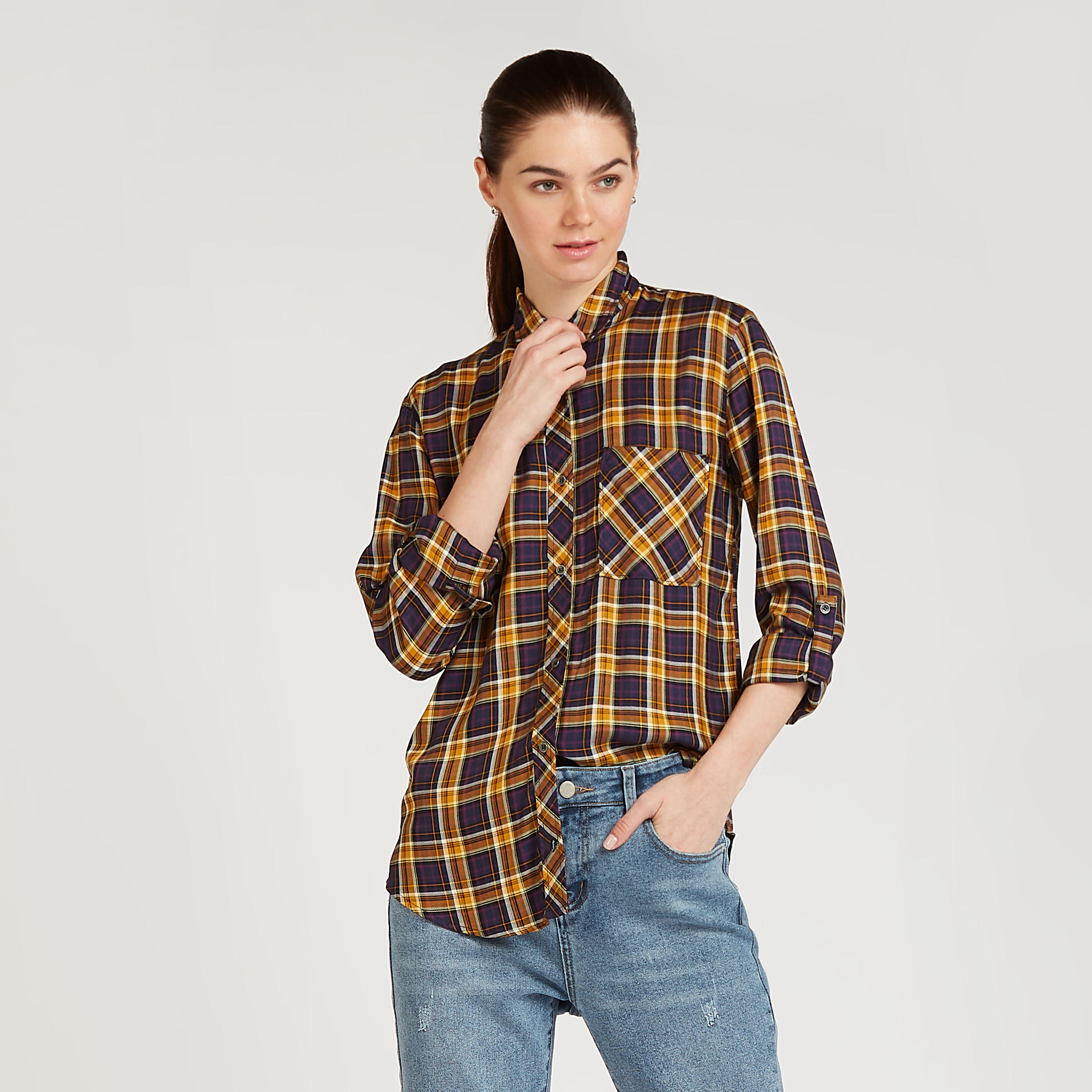 قميص كاروهات بأكمام طويلة وجيب على الصدر من لي كوبر-women-clothing-shirtsandblouses-shirts-image-5