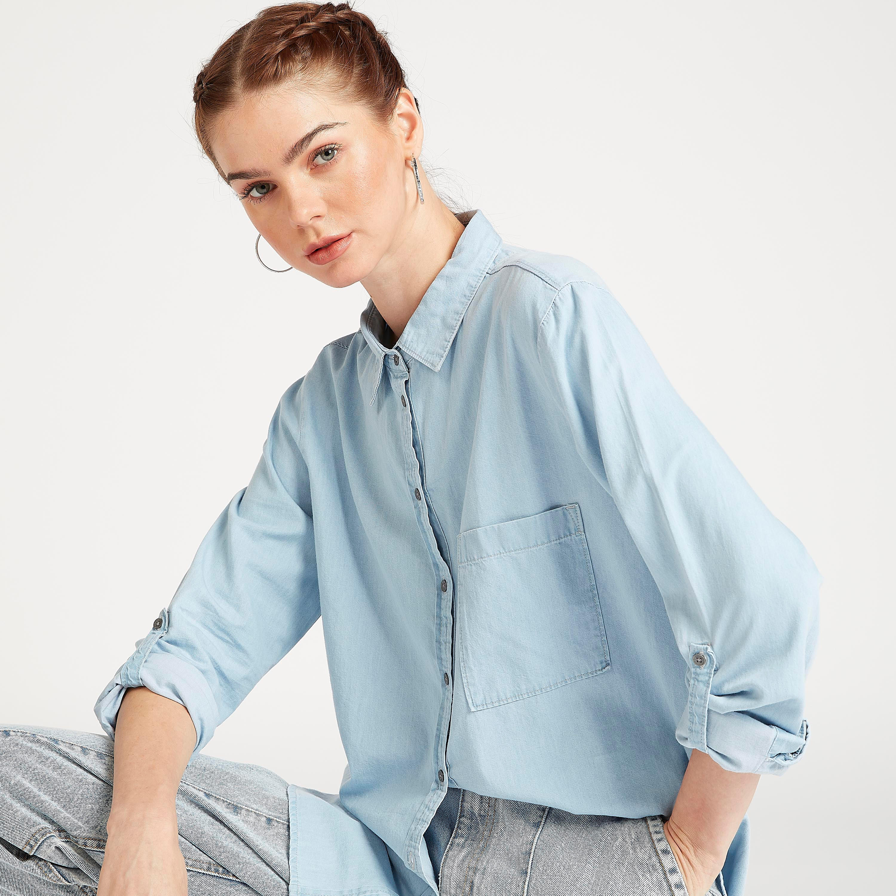 قميص مستدام بوي فريند بياقة عادية وجيب على الصدر-women-clothing-shirtsandblouses-shirts-image-1
