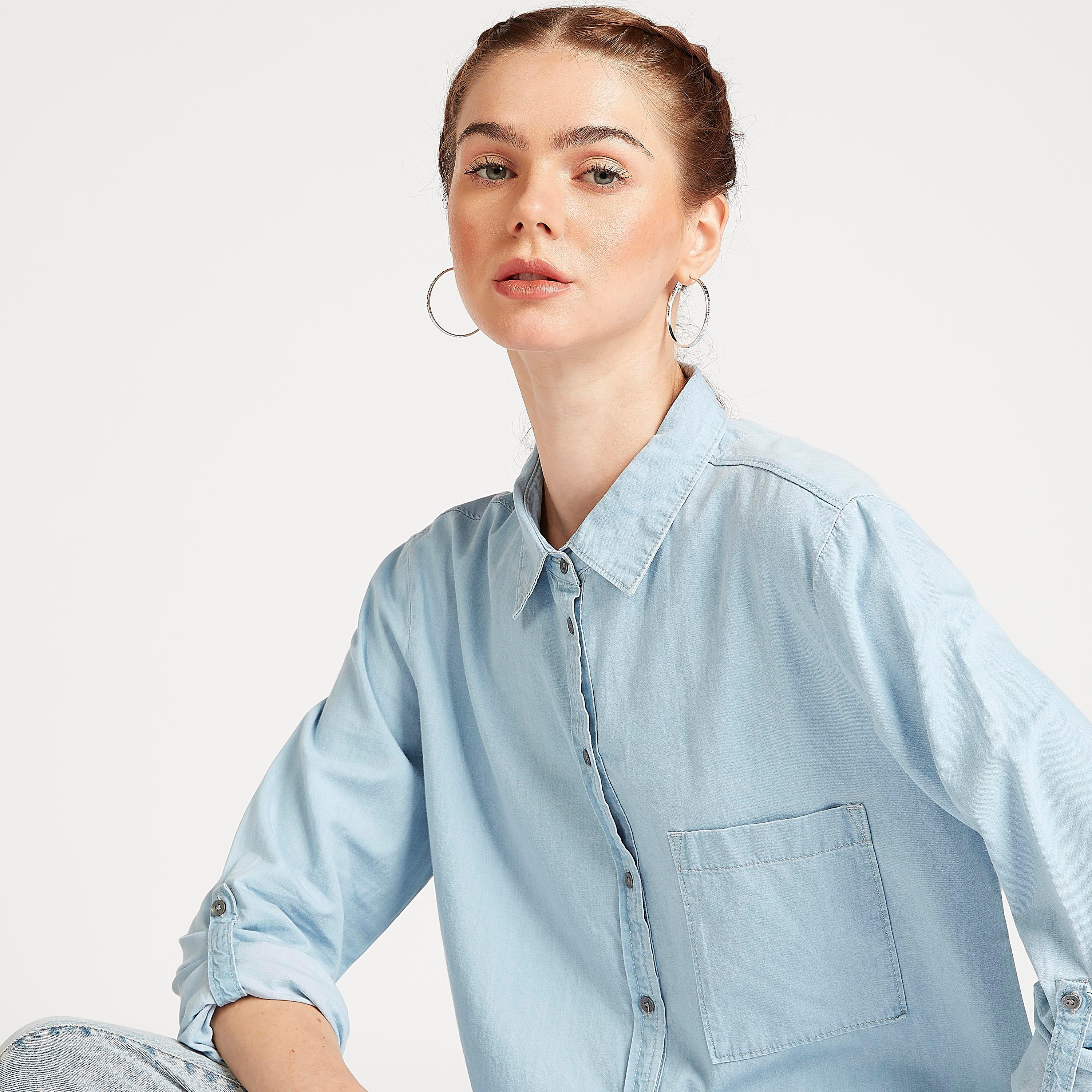 قميص مستدام بوي فريند بياقة عادية وجيب على الصدر-women-clothing-shirtsandblouses-shirts-image-5