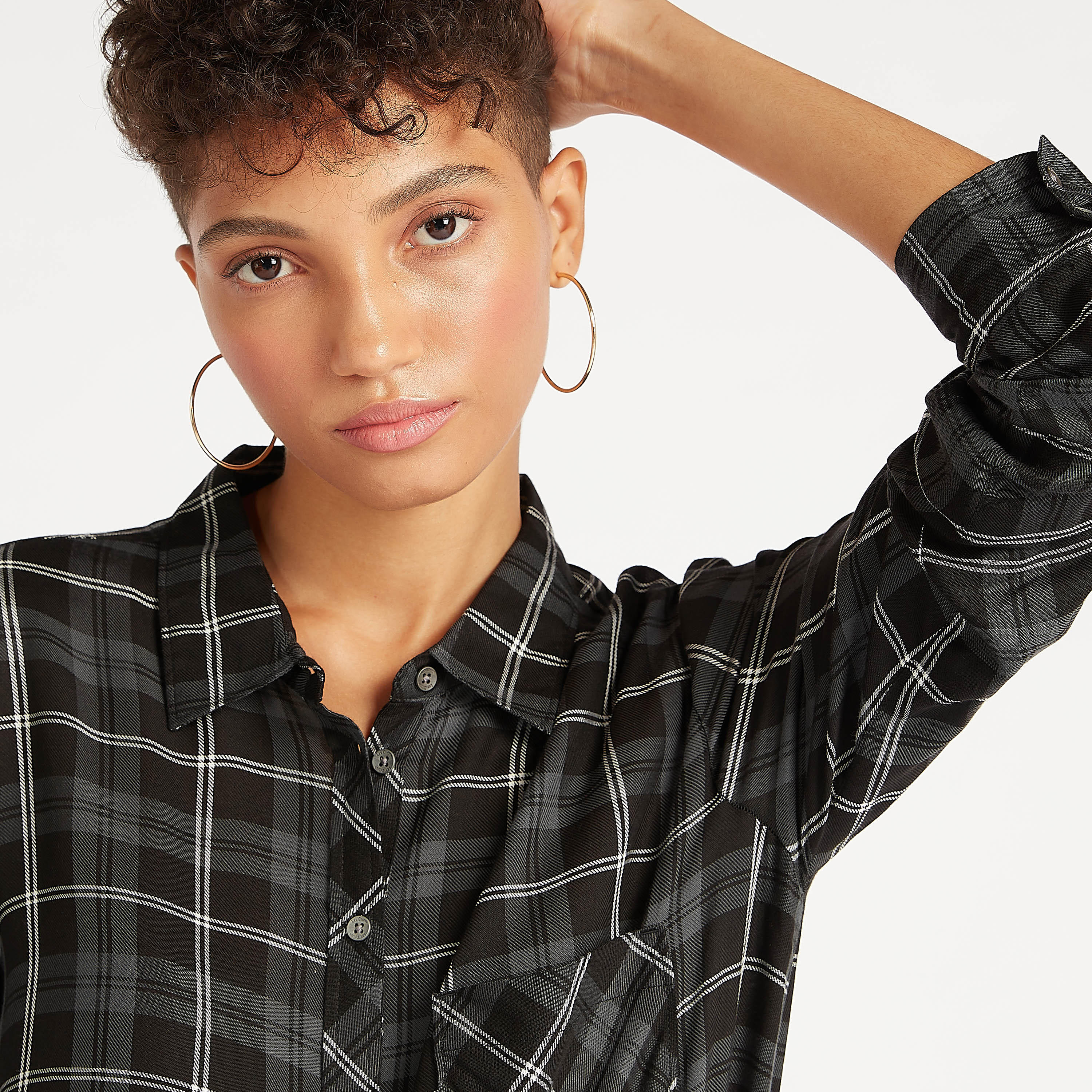 قميص بوي فريند كاروهات مع أكمام طويلة وجيوب-women-clothing-shirtsandblouses-shirts-image-3