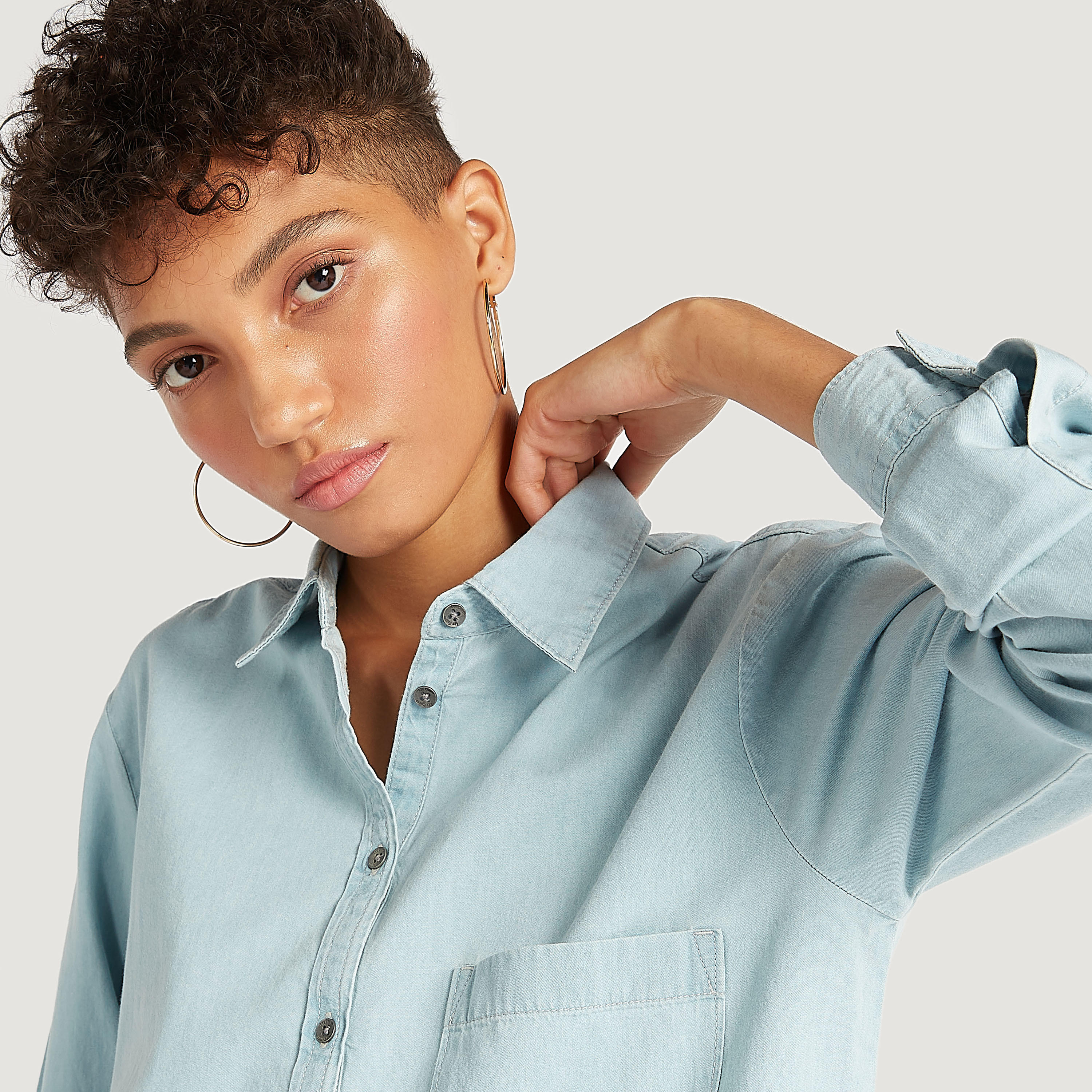 قميص مستدام بوي فريند مع أكمام طويلة من لي كوبر-women-clothing-shirtsandblouses-shirts-image-3