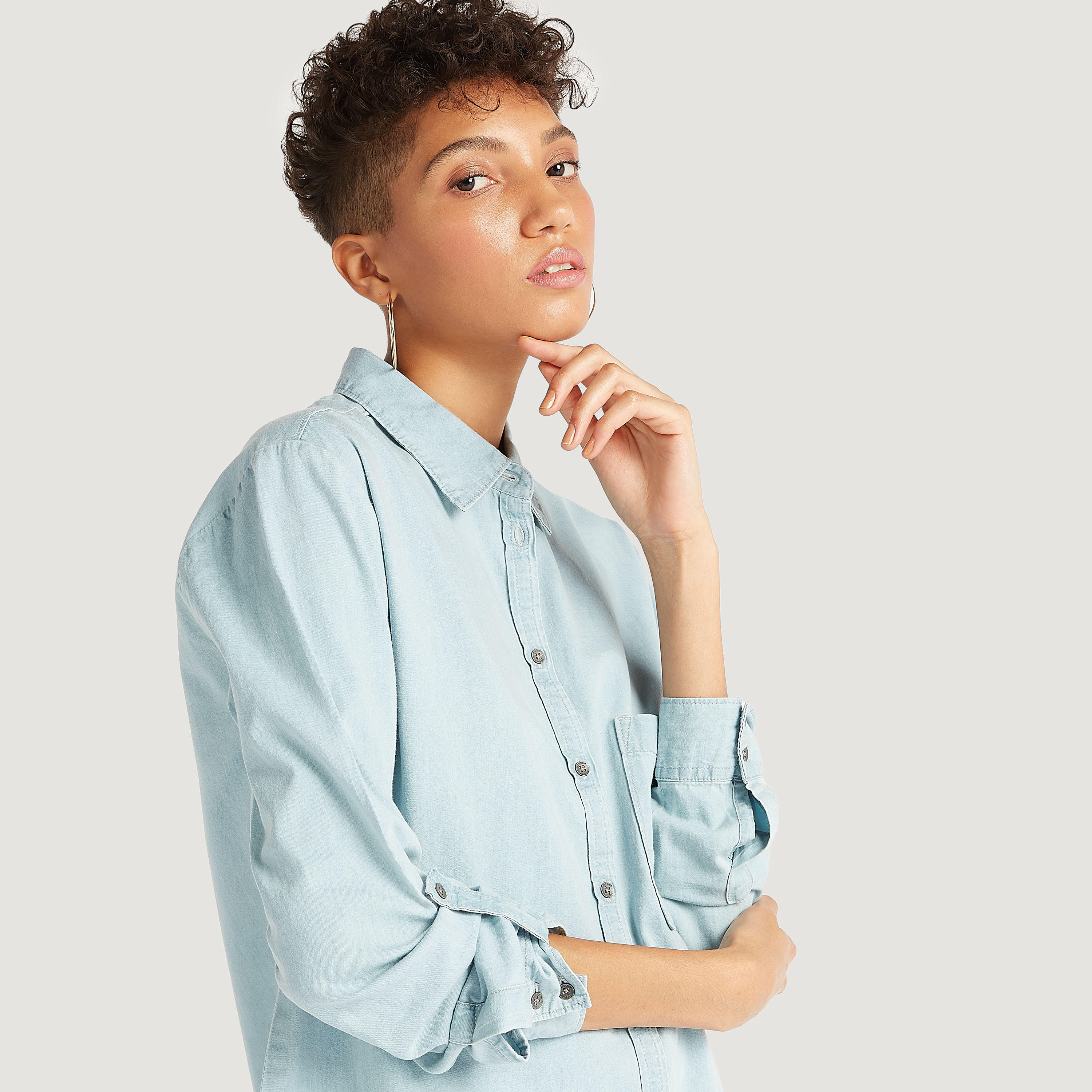 قميص مستدام بوي فريند مع أكمام طويلة من لي كوبر-women-clothing-shirtsandblouses-shirts-image-5