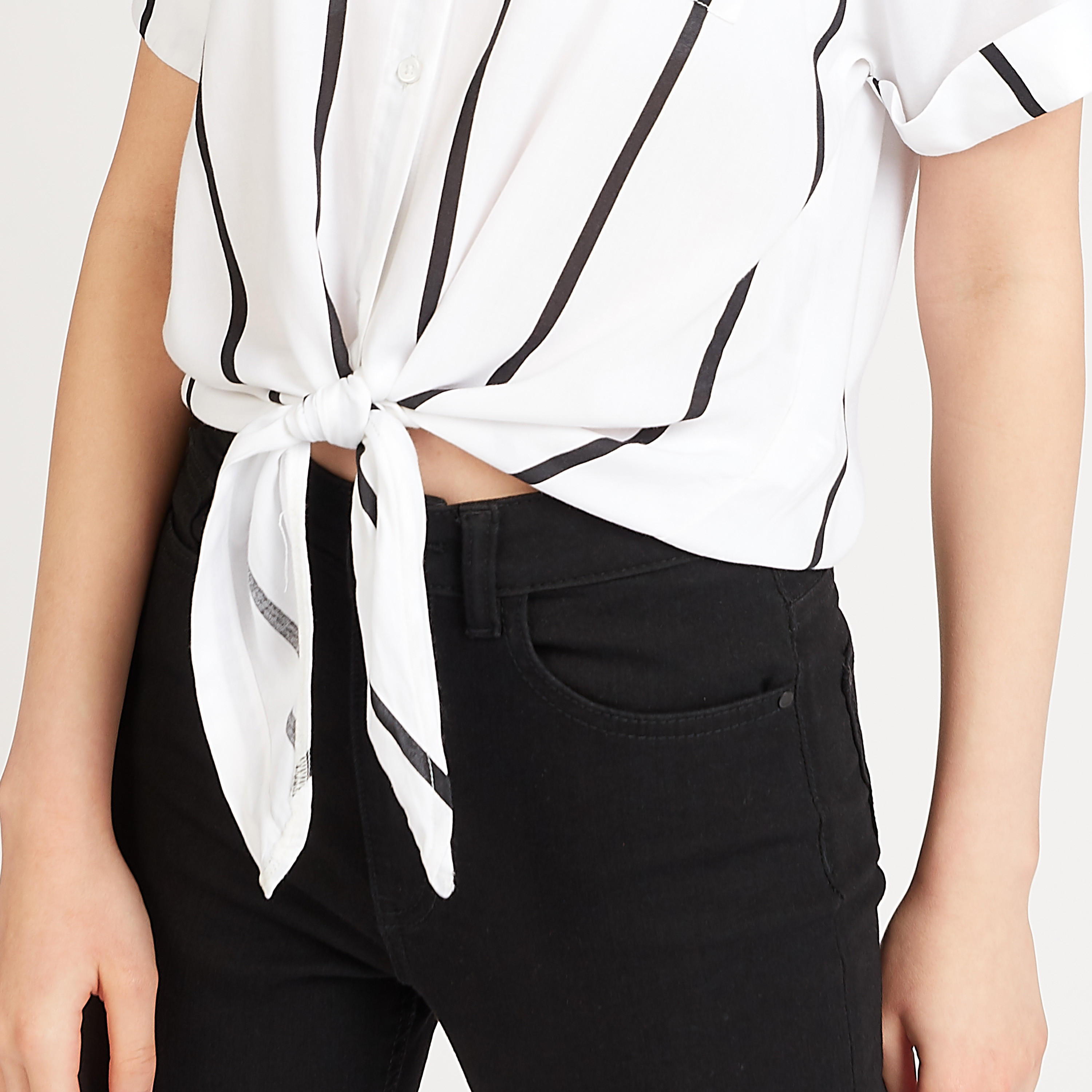 قميص مخطط مستدام بأكمام قصيرة و أربطة من لي كوبر-women-clothing-shirtsandblouses-shirts-image-3
