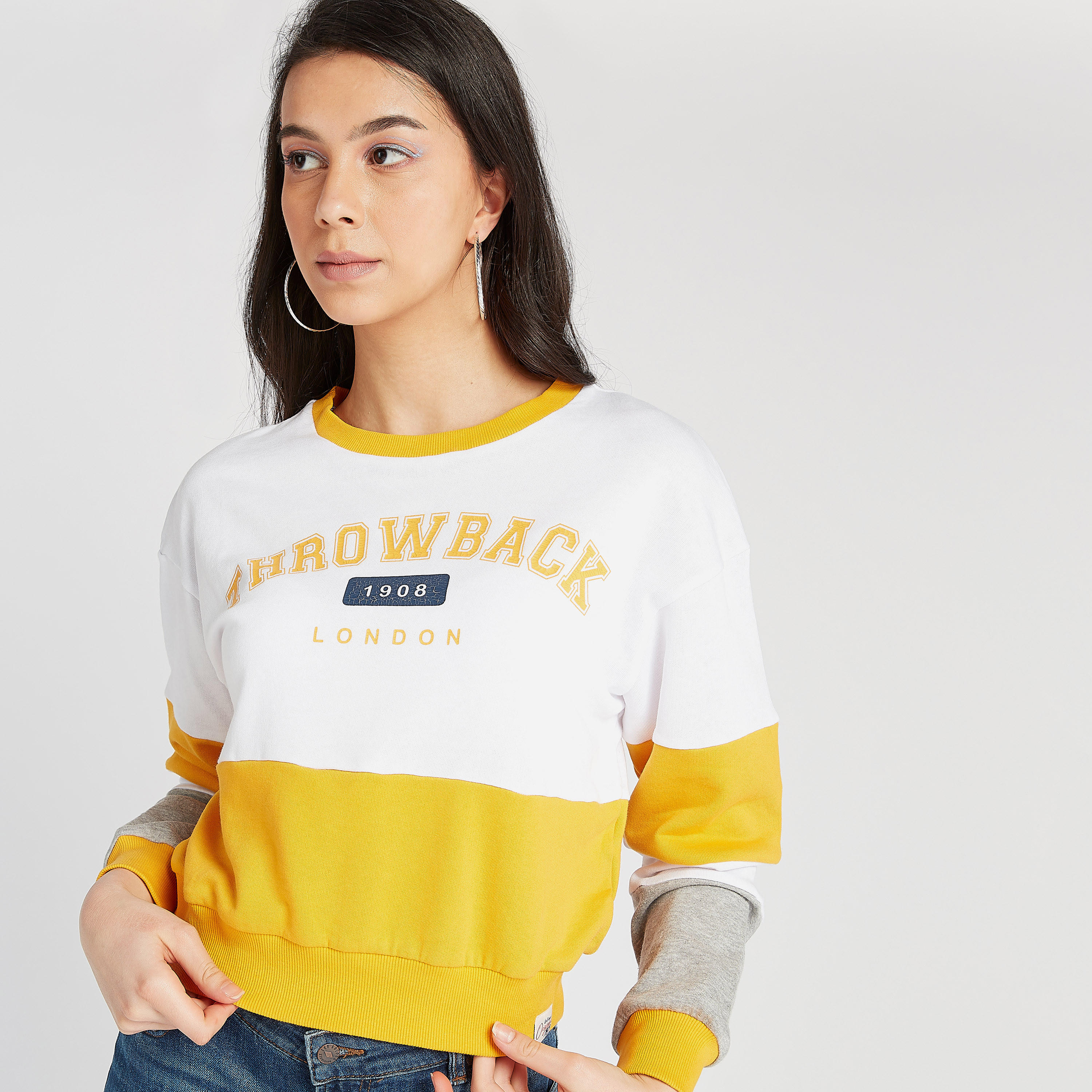 سويت شيرت مستدام بياقة ضيّقة وأكمام طويلة وطبعات من لي كوبر-women-winterwear-hoodiesandsweatshirts-sweatshirts-image-3